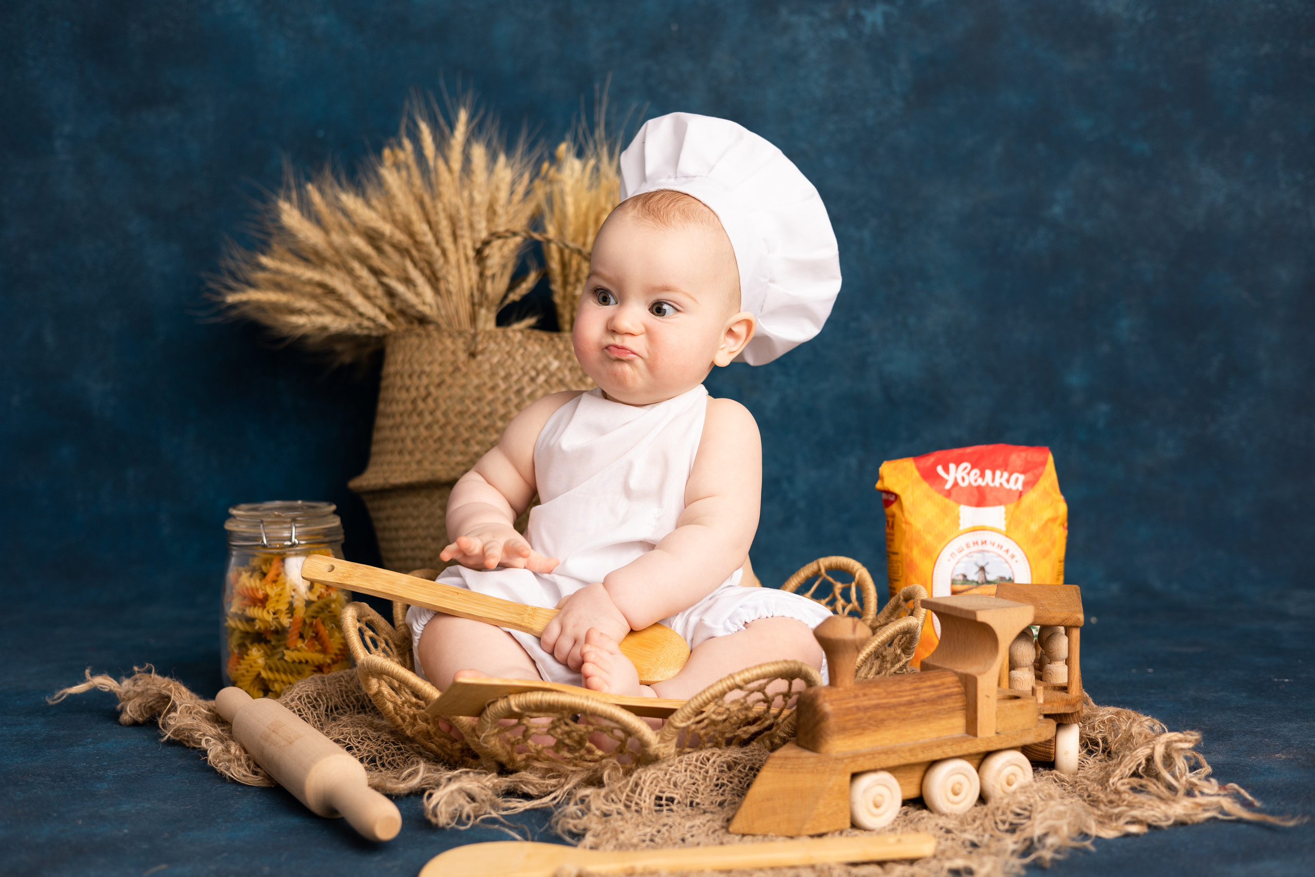 От 9 месяцев  - Фотограф новорожденных: магия детства в каждом снимке. Фотограф новорожденных: волшебные моменты первых дней жизни