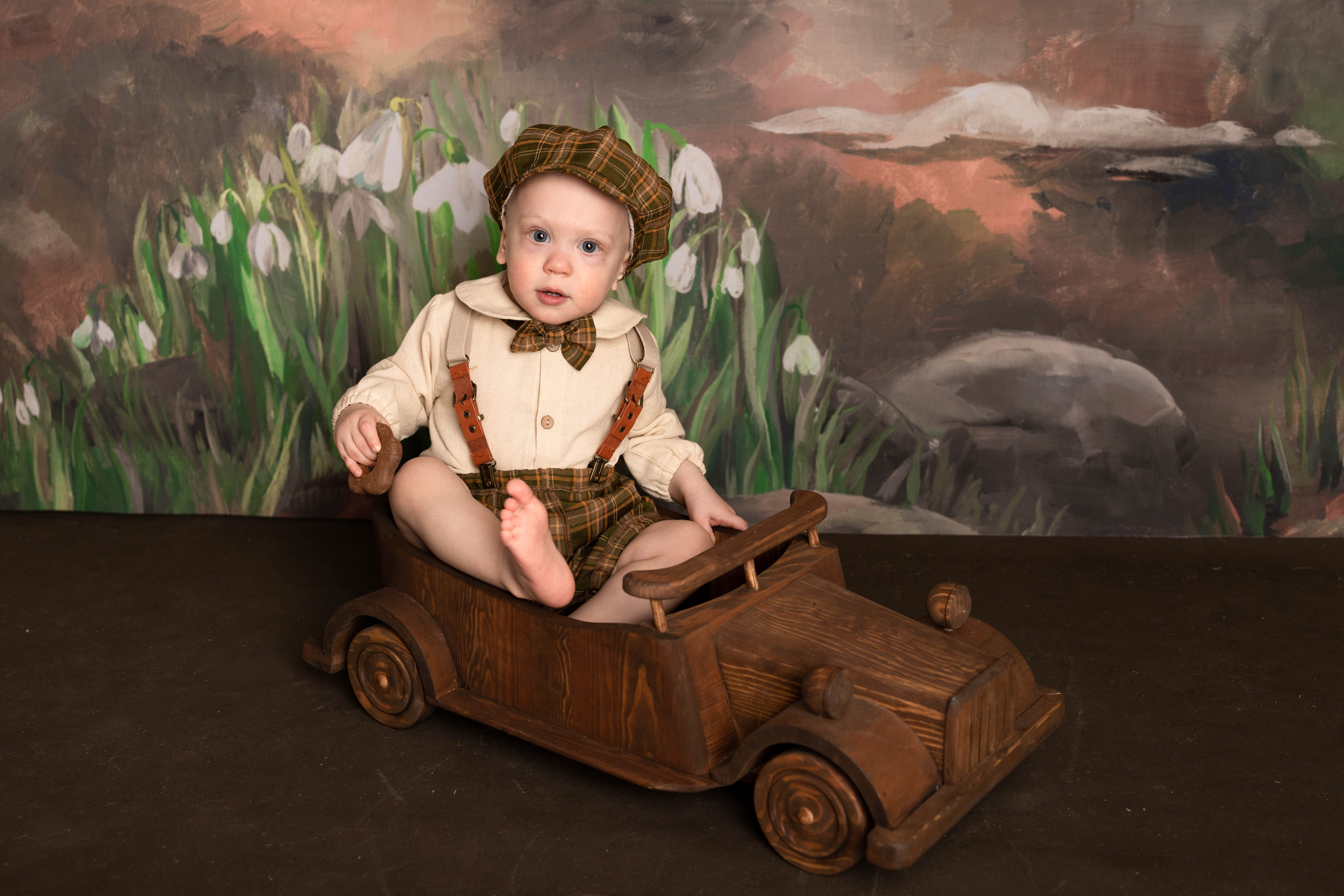 От 9 месяцев  - Фотограф новорожденных: магия детства в каждом снимке. Фотограф новорожденных: волшебные моменты первых дней жизни