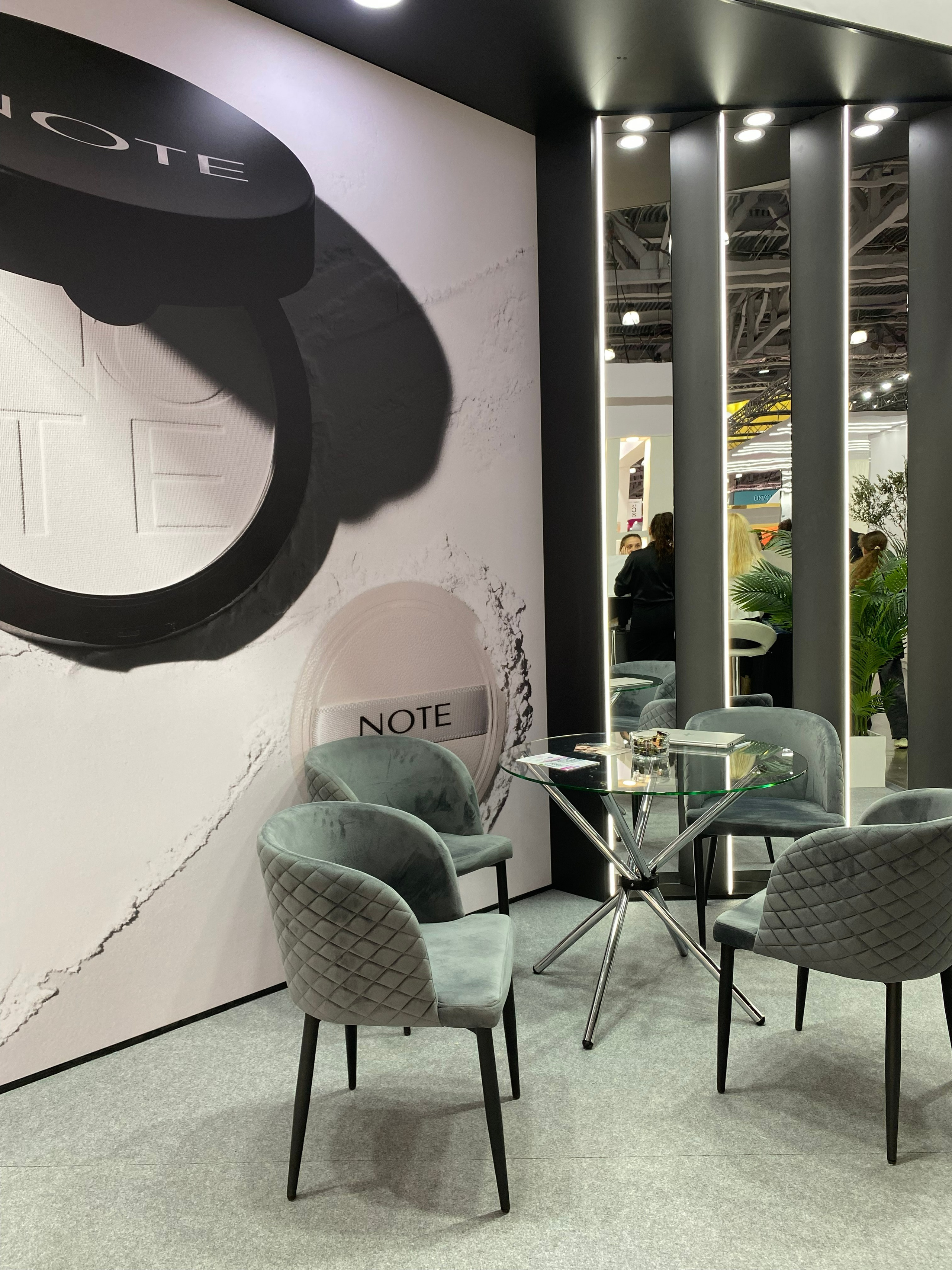 Дизайн и реализация выставочного стенда NOTE. InterCharm 2025. Выставочные стенды. Студия интерьера
