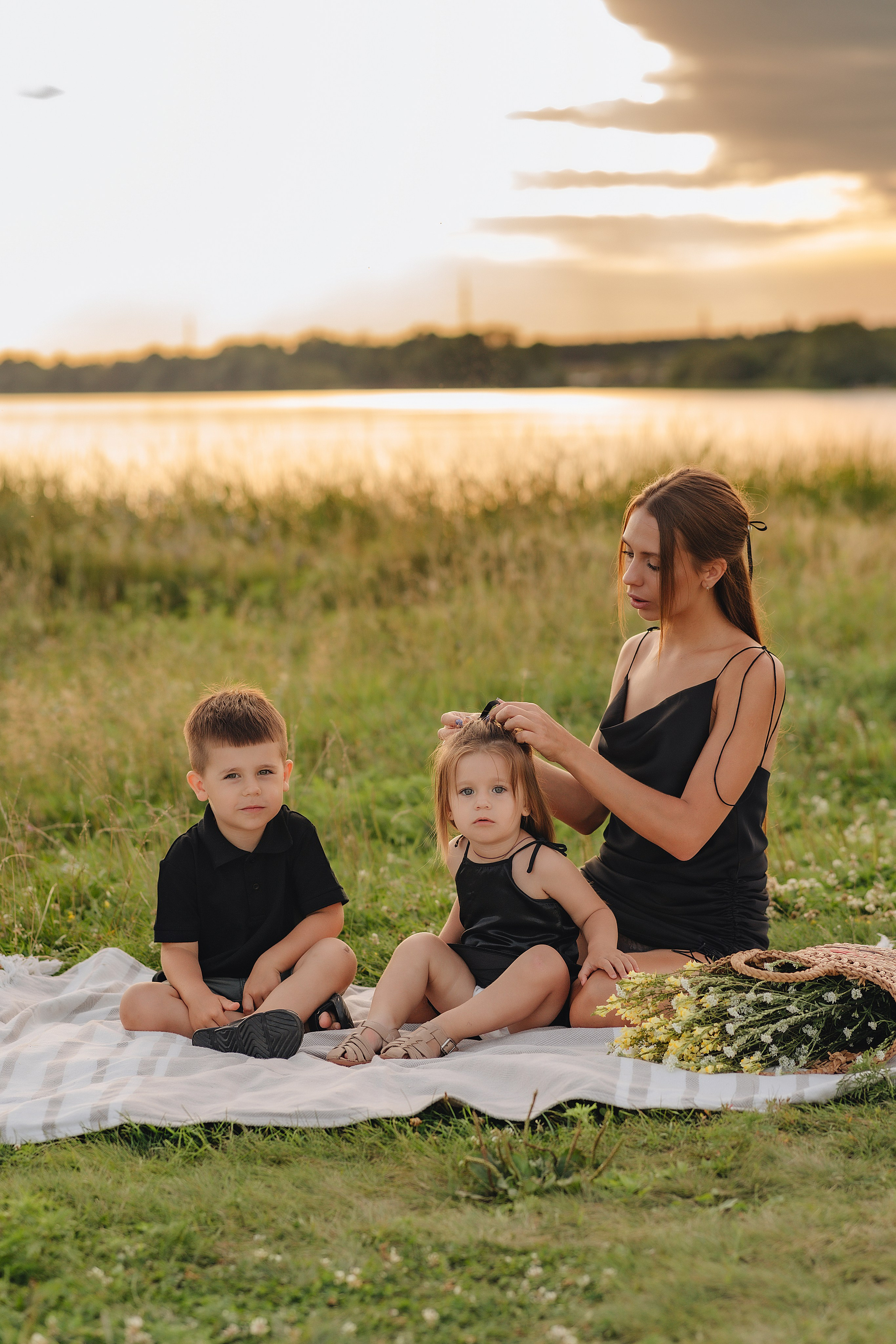 Юлия, Арина и Артём. Фотограф Карина Шмулёва. Воронеж и область