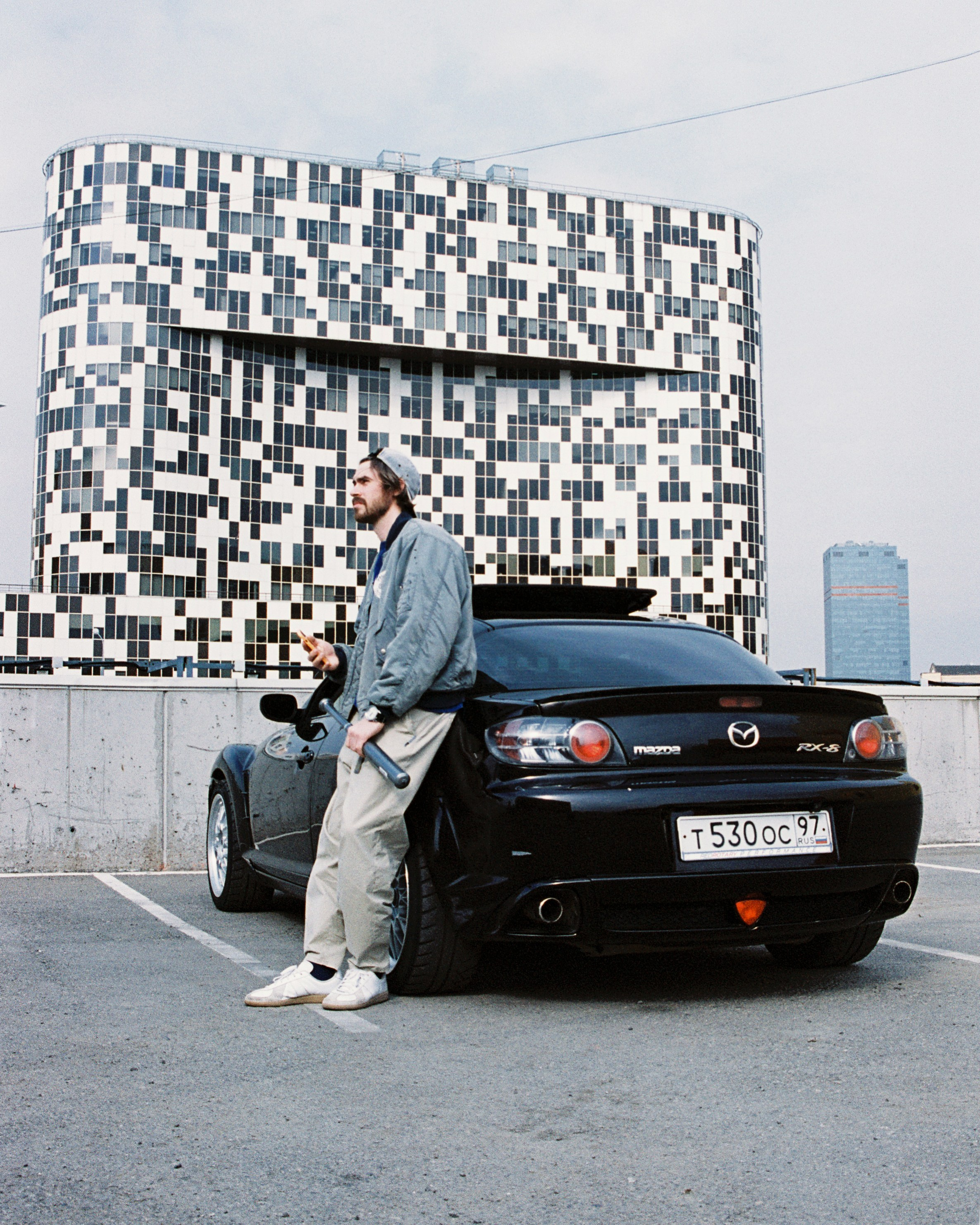 CARS. ANNA — PHOTOGRAPHER