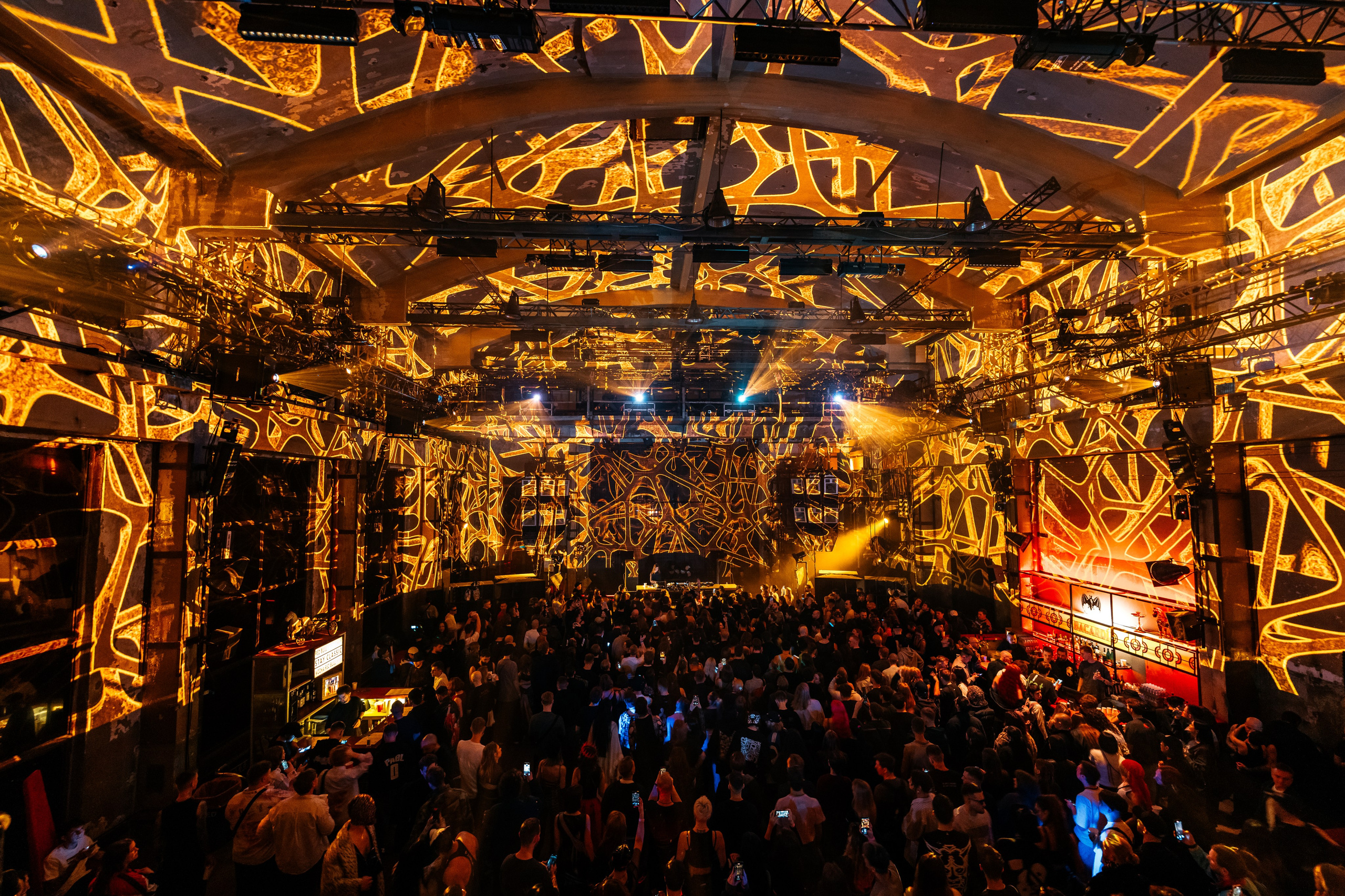 SICK YEARS, ARMA ╳ SILA SVETA. @tomrus: Рустам Шагиморданов — фотограф