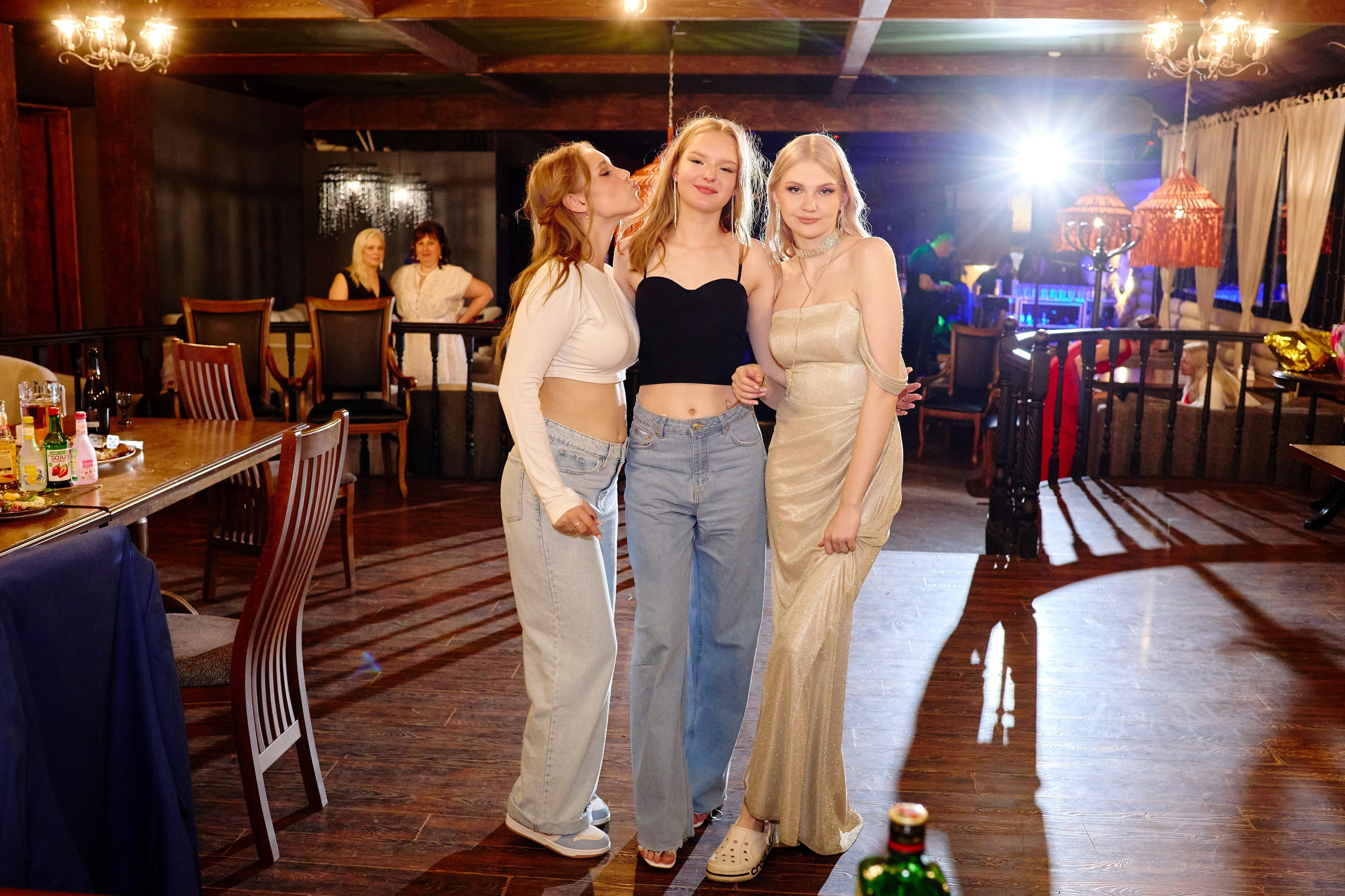 Выпускной 35 Сош. Фотограф Выпускные альбомы Таганрог Сергей Коробченко