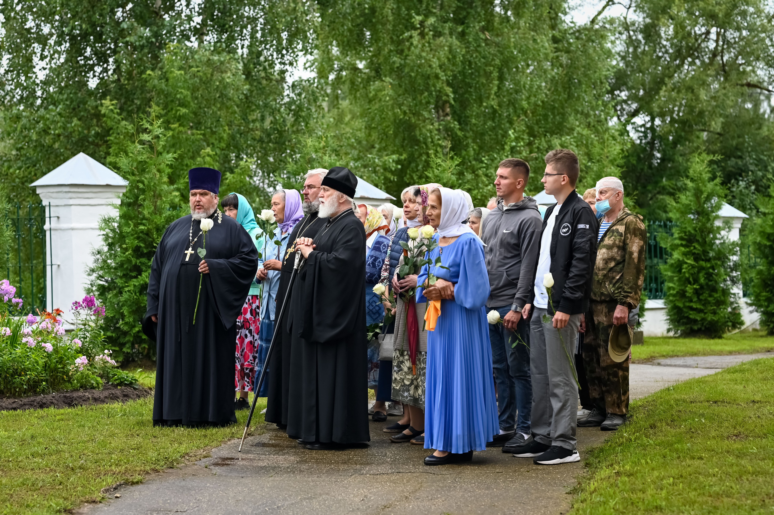 Митрополит Крутицкий Коломенский Павел в Георгиевском храме с. Ванилово. Семейный фотограф в г. Воскресенск Наталия Молева