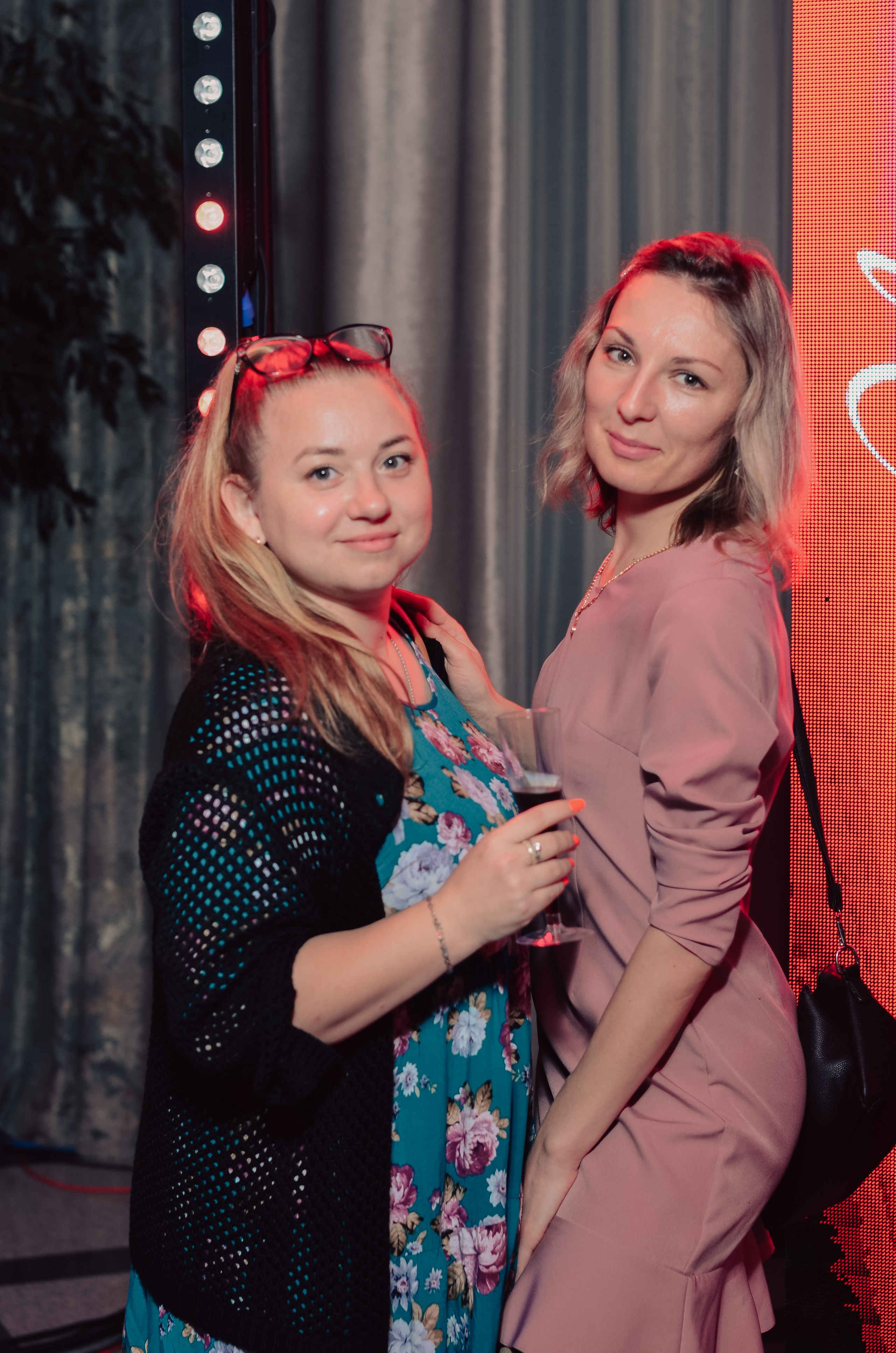 Фоторепортаж танцевального мероприятия. Денисова Аля — фотограф для парных съемок и индивидуальных историй в Барнауле