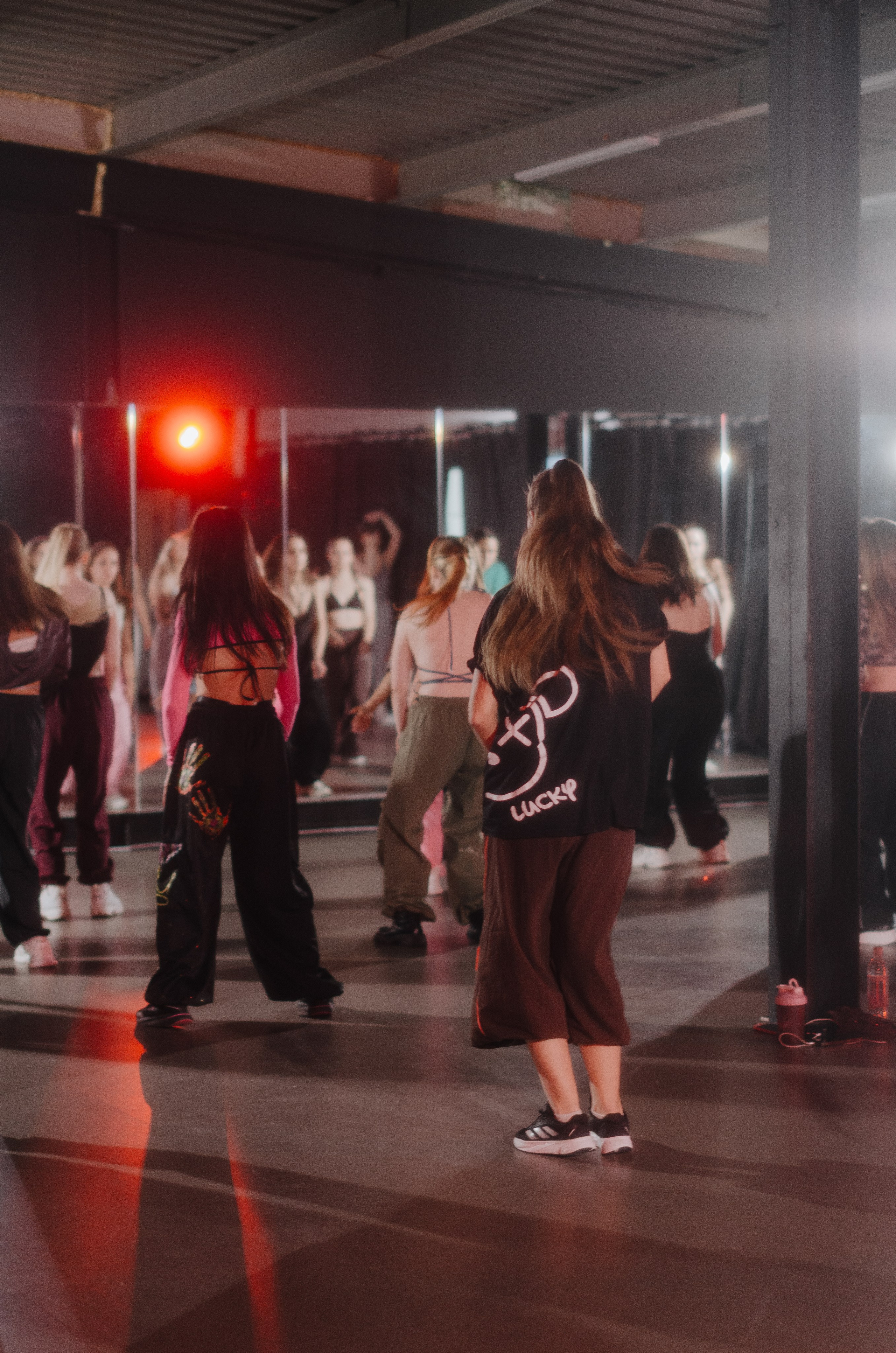 Мастер-классы по High Heels/Girly hip-hop от Оксаны ATTA. Денисова Аля — фотограф для парных съемок и индивидуальных историй в Барнауле