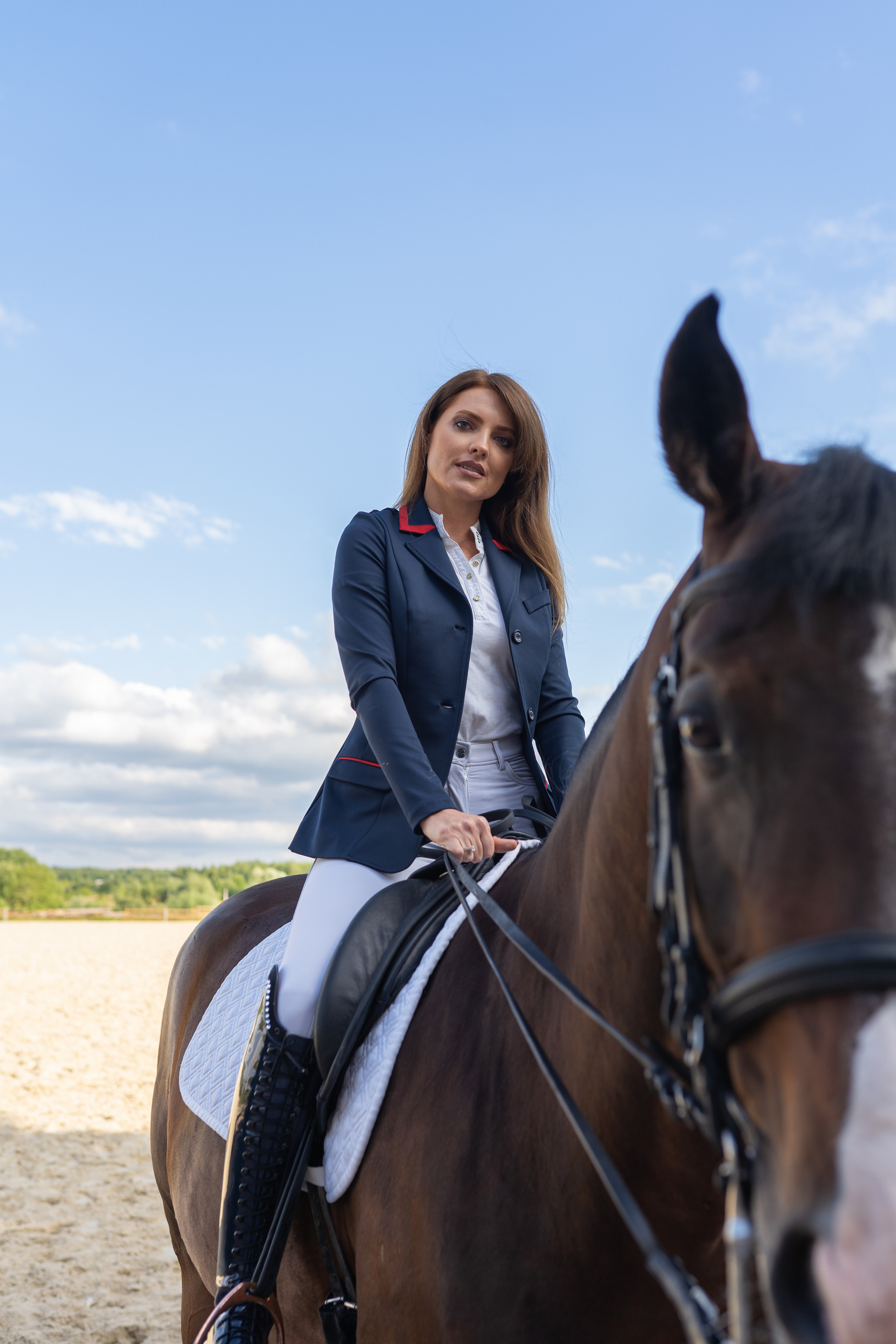Алена, конный клуб Новый век. Свадебный фотограф в Москве Анна Полушина