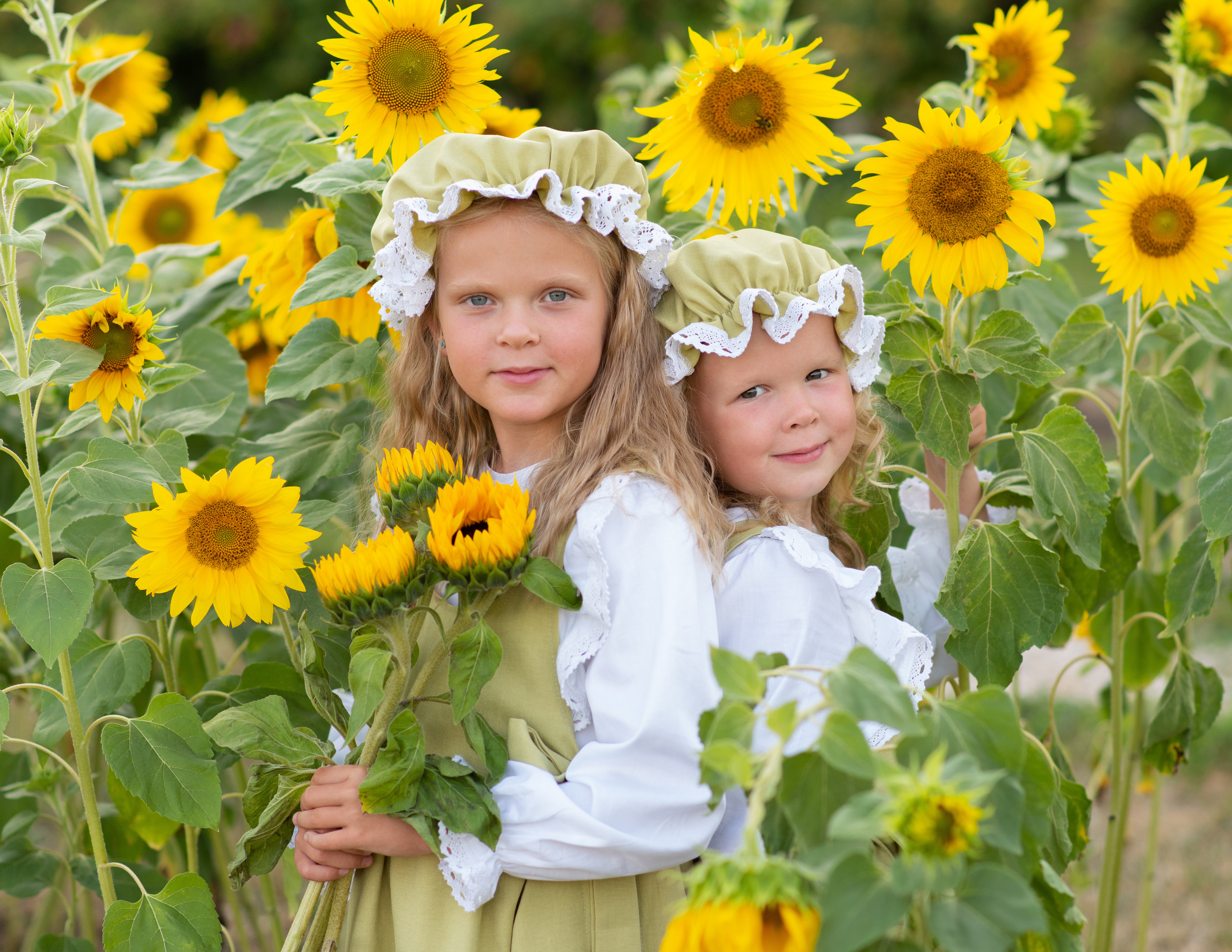 Семейная фотосессия в студии в Москве, семейный фотограф Анна Полушина. Свадебный фотограф в Москве Анна Полушина
