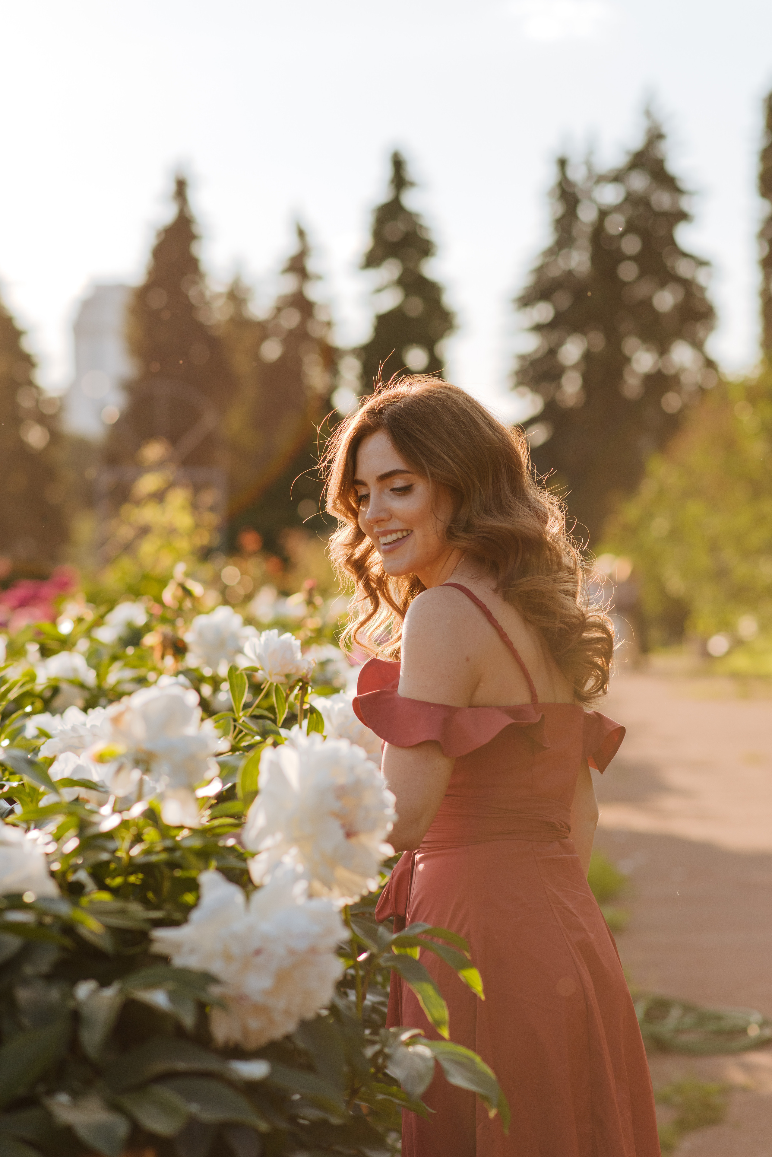 Алена, пионы. Свадебный фотограф в Москве Анна Полушина