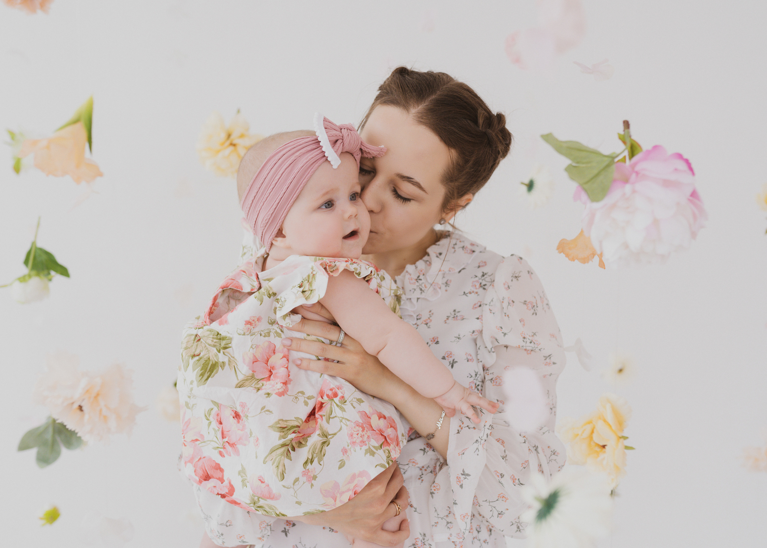 Семейная фотосессия в студии в Москве, семейный фотограф Анна Полушина. Свадебный фотограф в Москве Анна Полушина