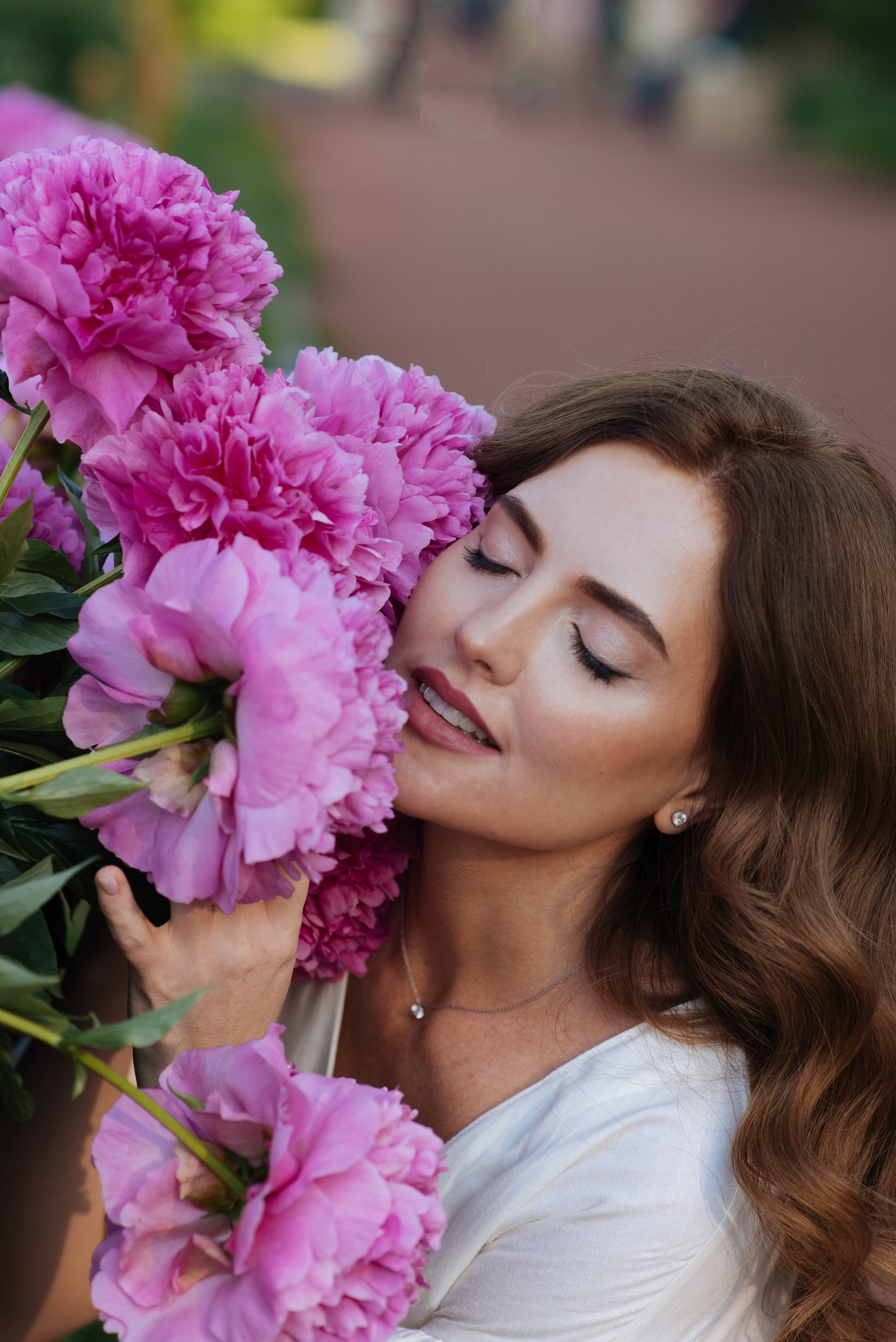 Алена, пионы. Свадебный фотограф в Москве Анна Полушина