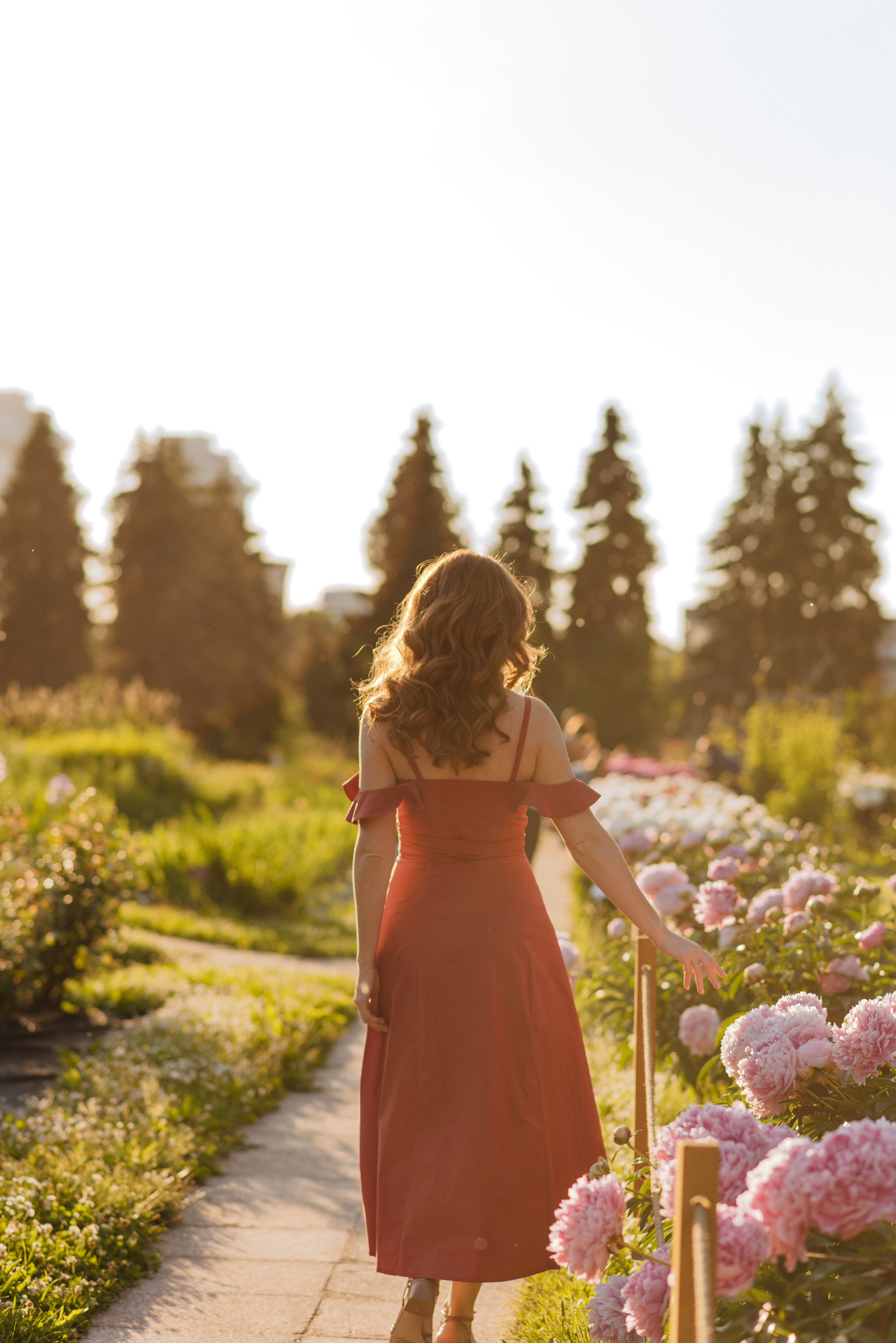 Алена, пионы. Свадебный фотограф в Москве Анна Полушина