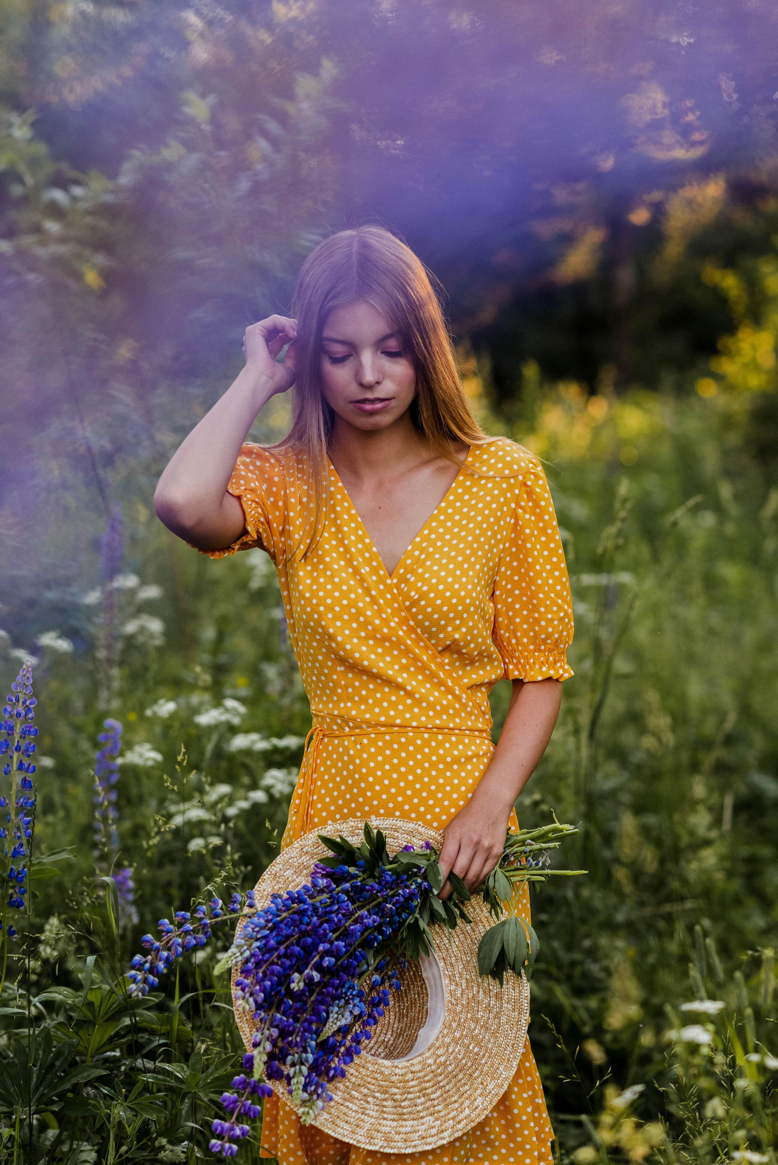 Полина в люпинах. Свадебный фотограф в Москве Анна Полушина