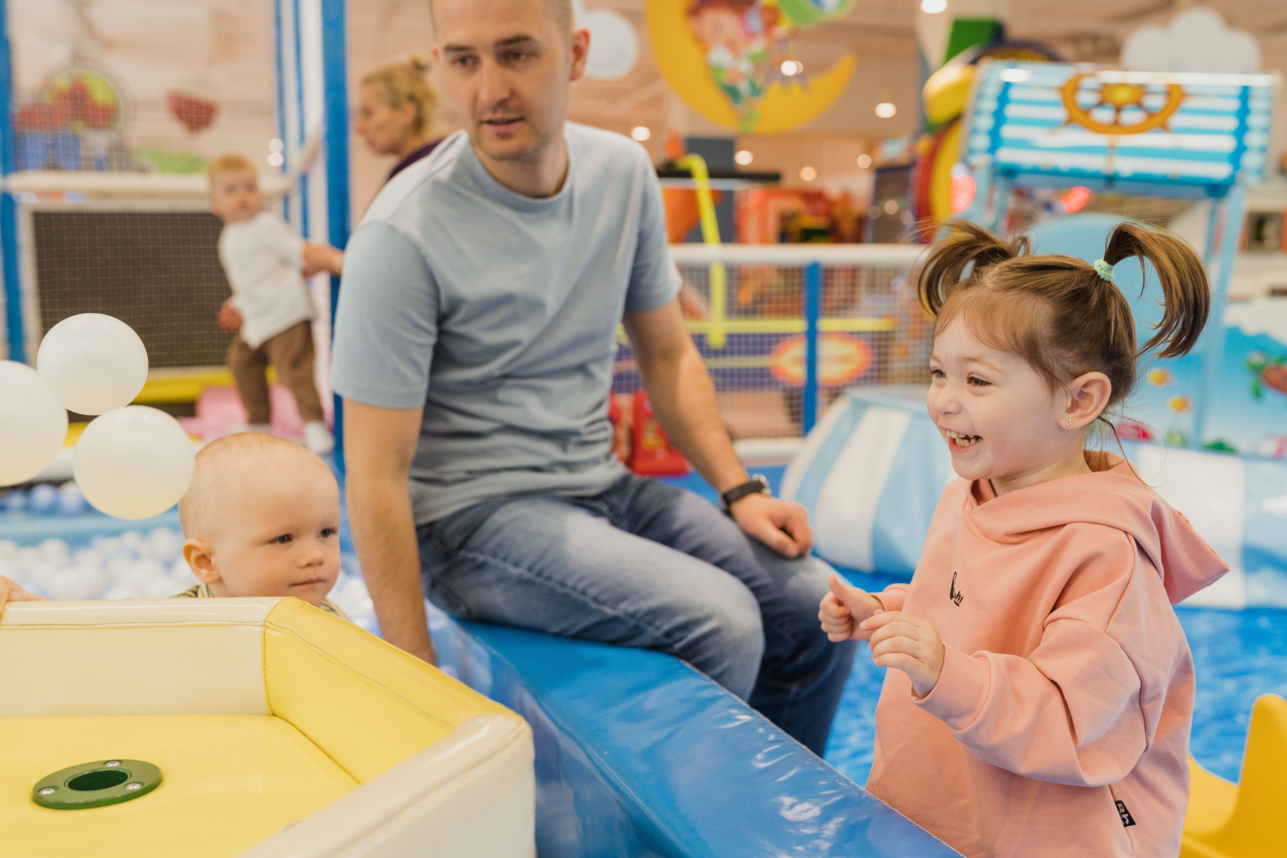 День рождения Яна, ТРК Мари. Свадебный фотограф в Москве Анна Полушина