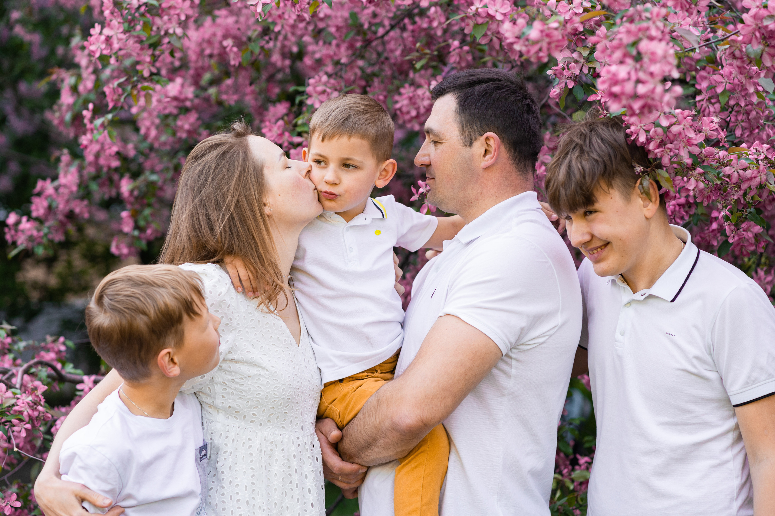 Семейная фотосессия в студии в Москве, семейный фотограф Анна Полушина. Свадебный фотограф в Москве Анна Полушина