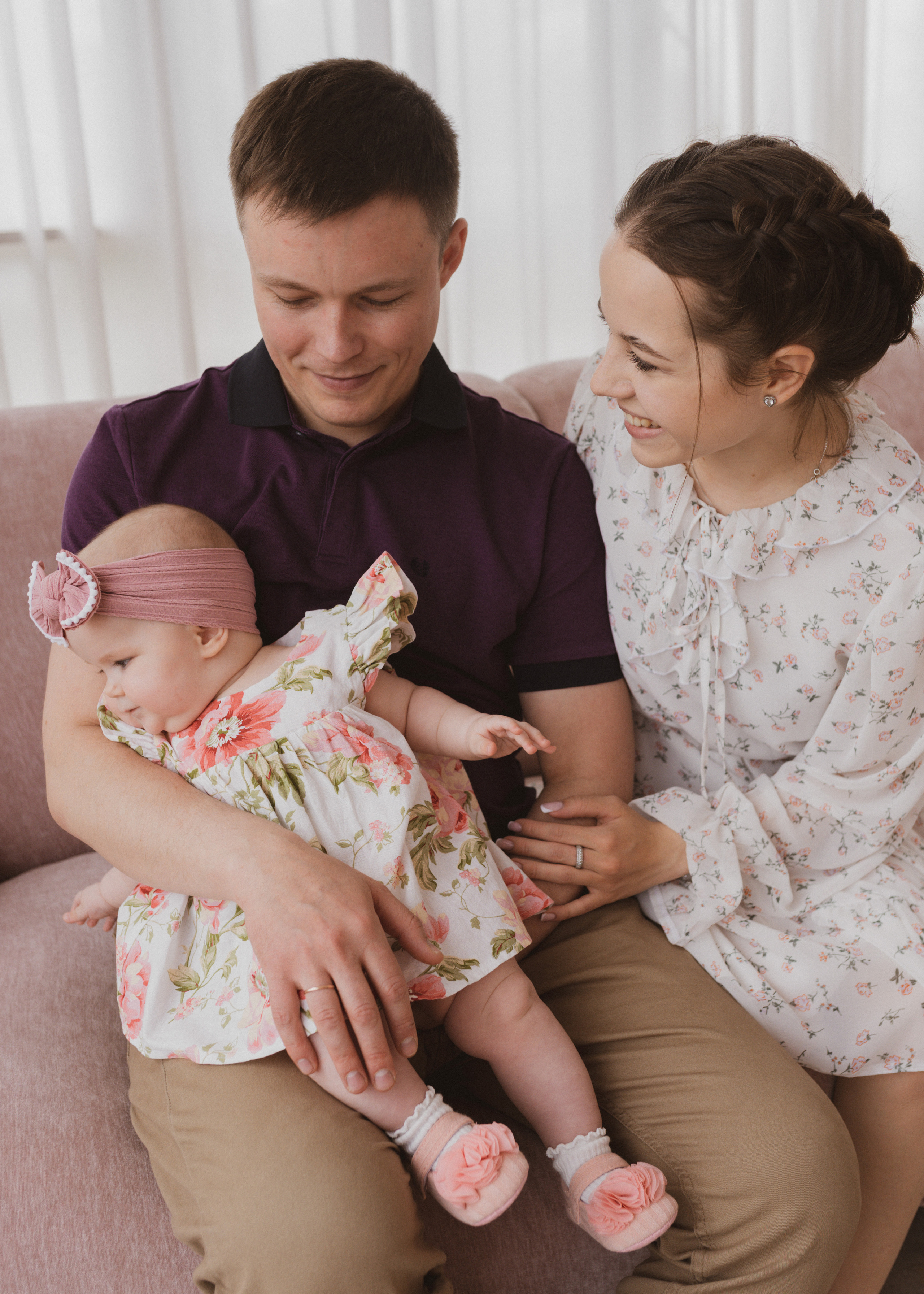 Семейная фотосессия в студии в Москве, семейный фотограф Анна Полушина. Свадебный фотограф в Москве Анна Полушина