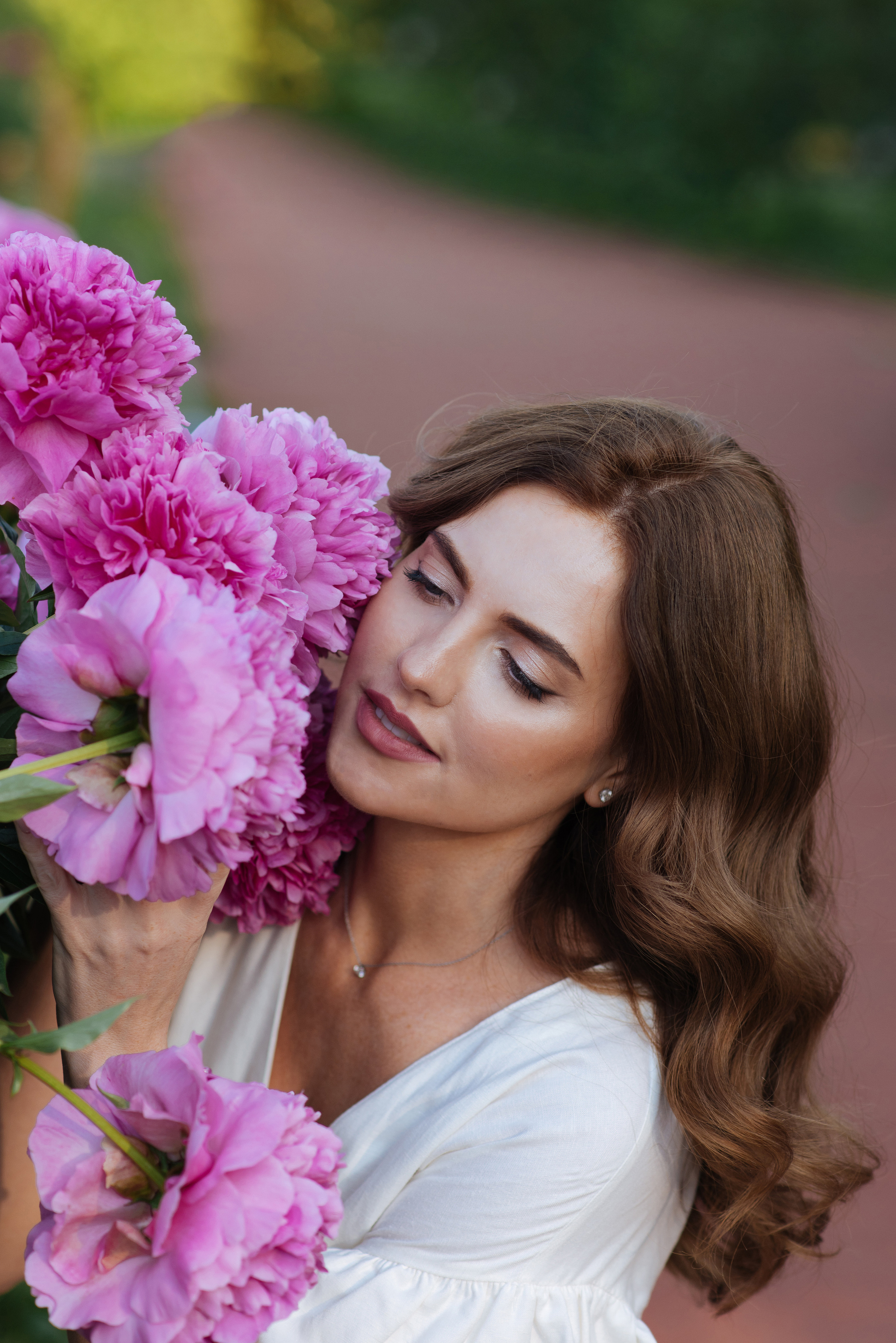 Алена, пионы. Свадебный фотограф в Москве Анна Полушина