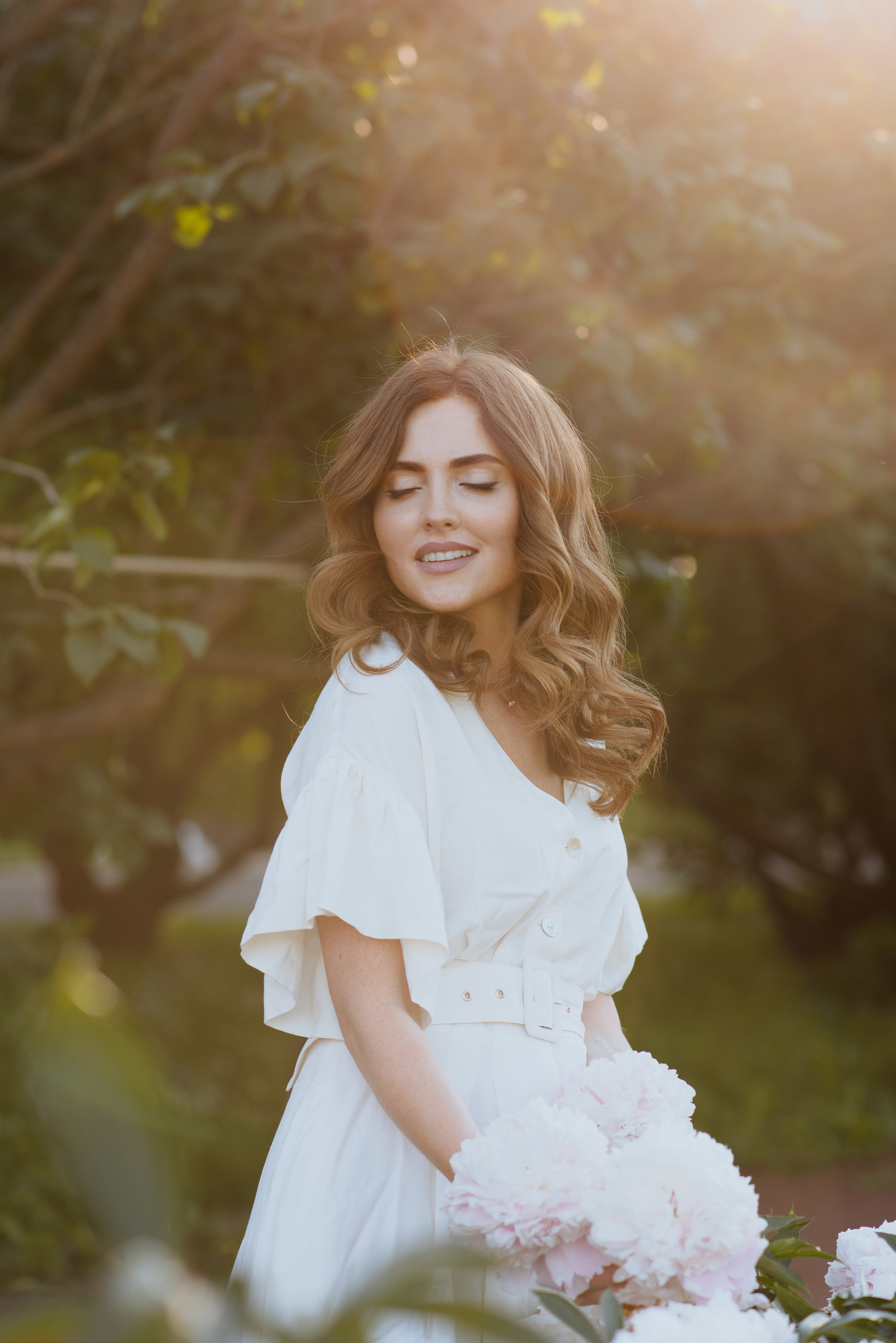 Алена, пионы. Свадебный фотограф в Москве Анна Полушина