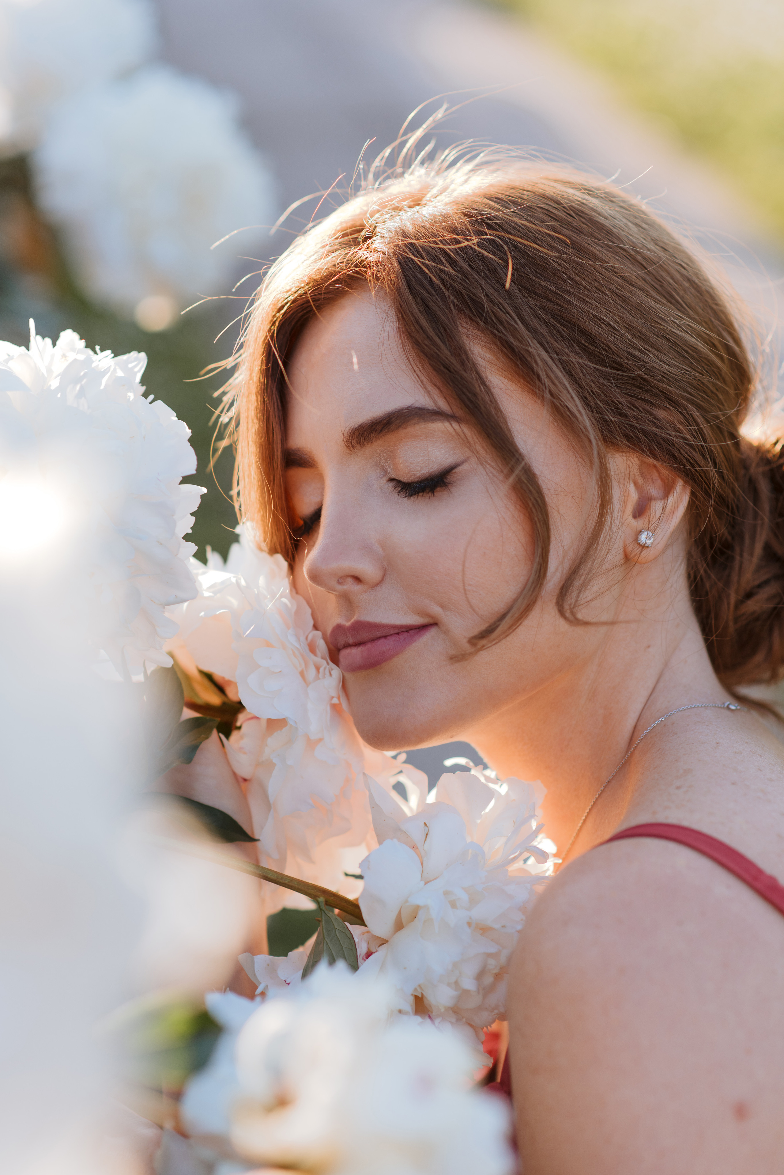 Алена, пионы. Свадебный фотограф в Москве Анна Полушина