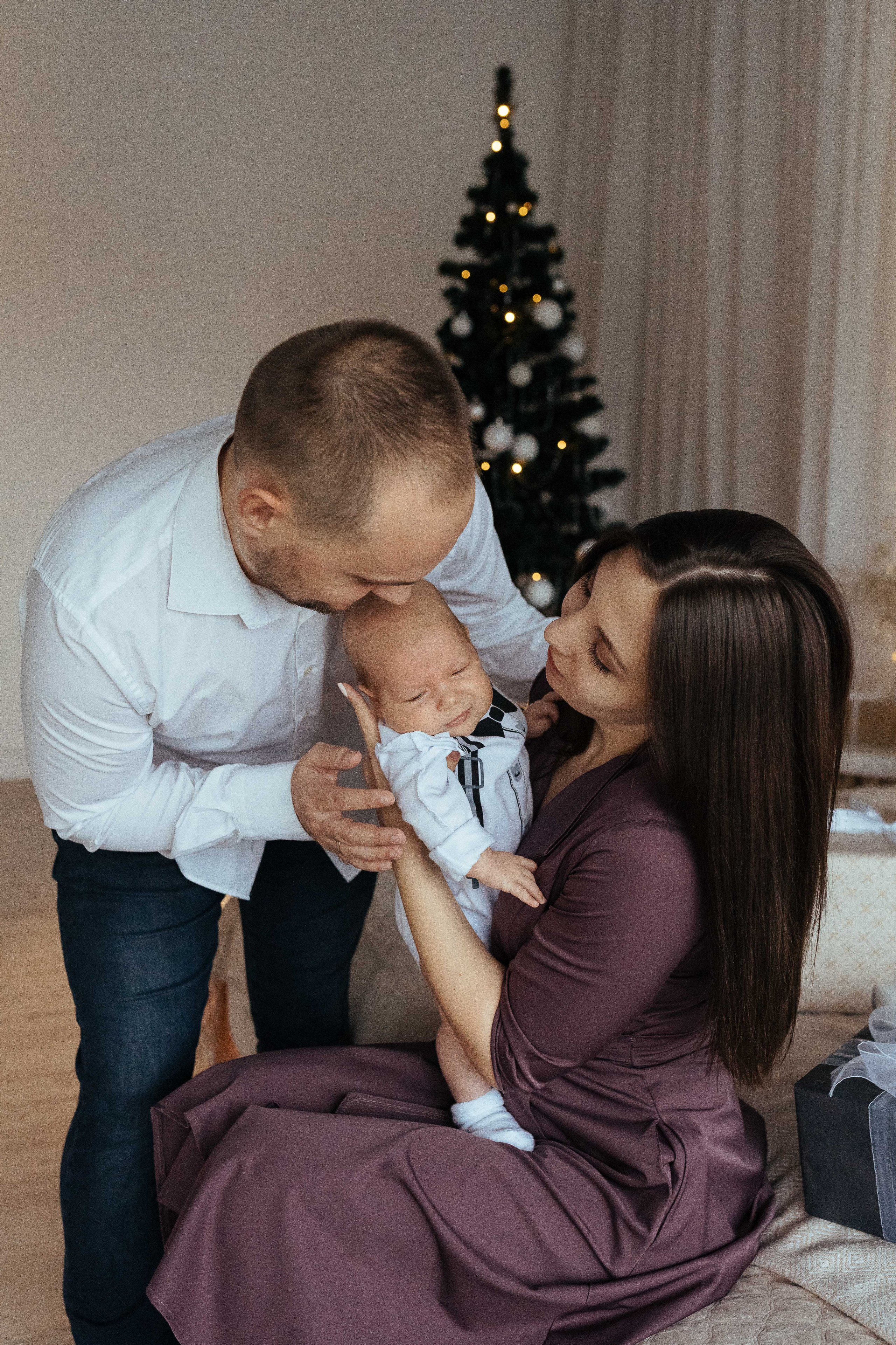 Семейная фотосессия в студии в Москве, семейный фотограф Анна Полушина. Свадебный фотограф в Москве Анна Полушина