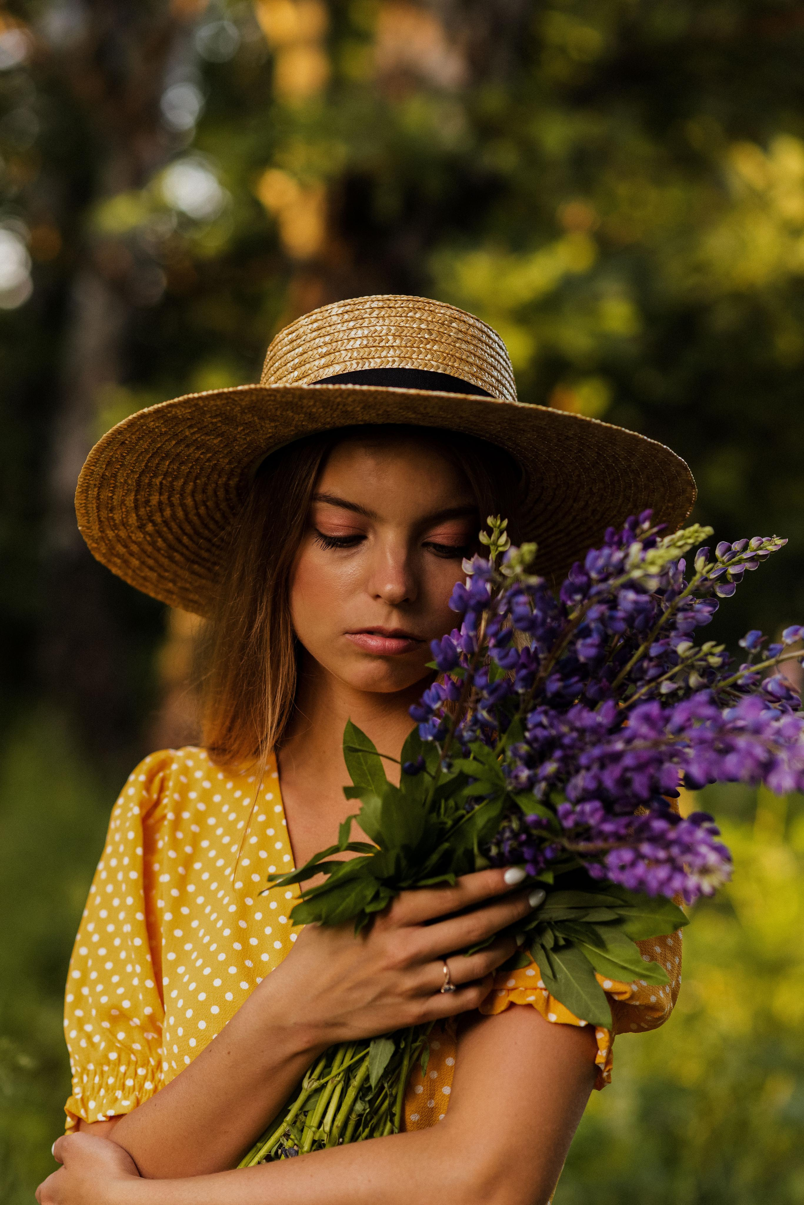 Полина в люпинах. Свадебный фотограф в Москве Анна Полушина