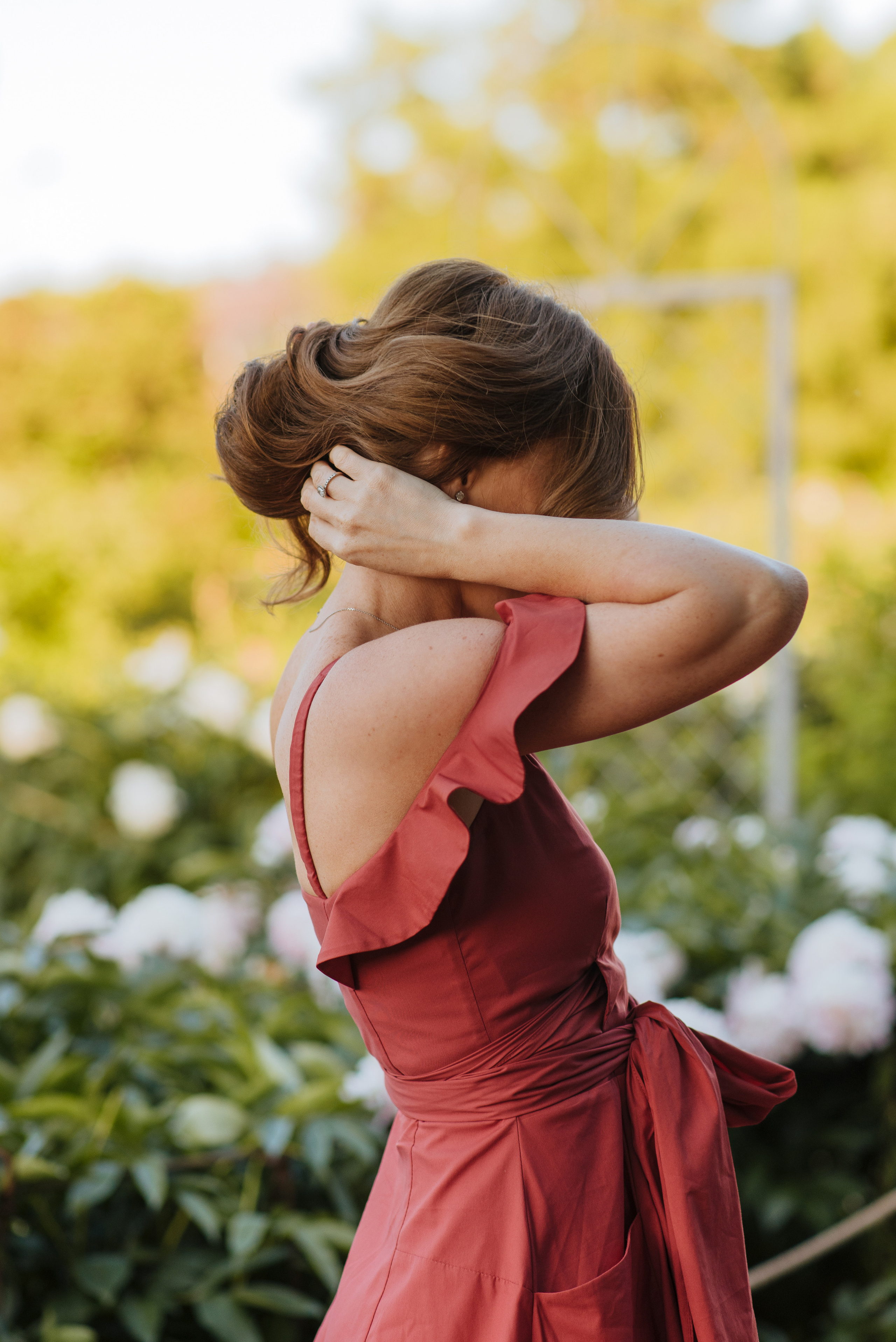 Алена, пионы. Свадебный фотограф в Москве Анна Полушина