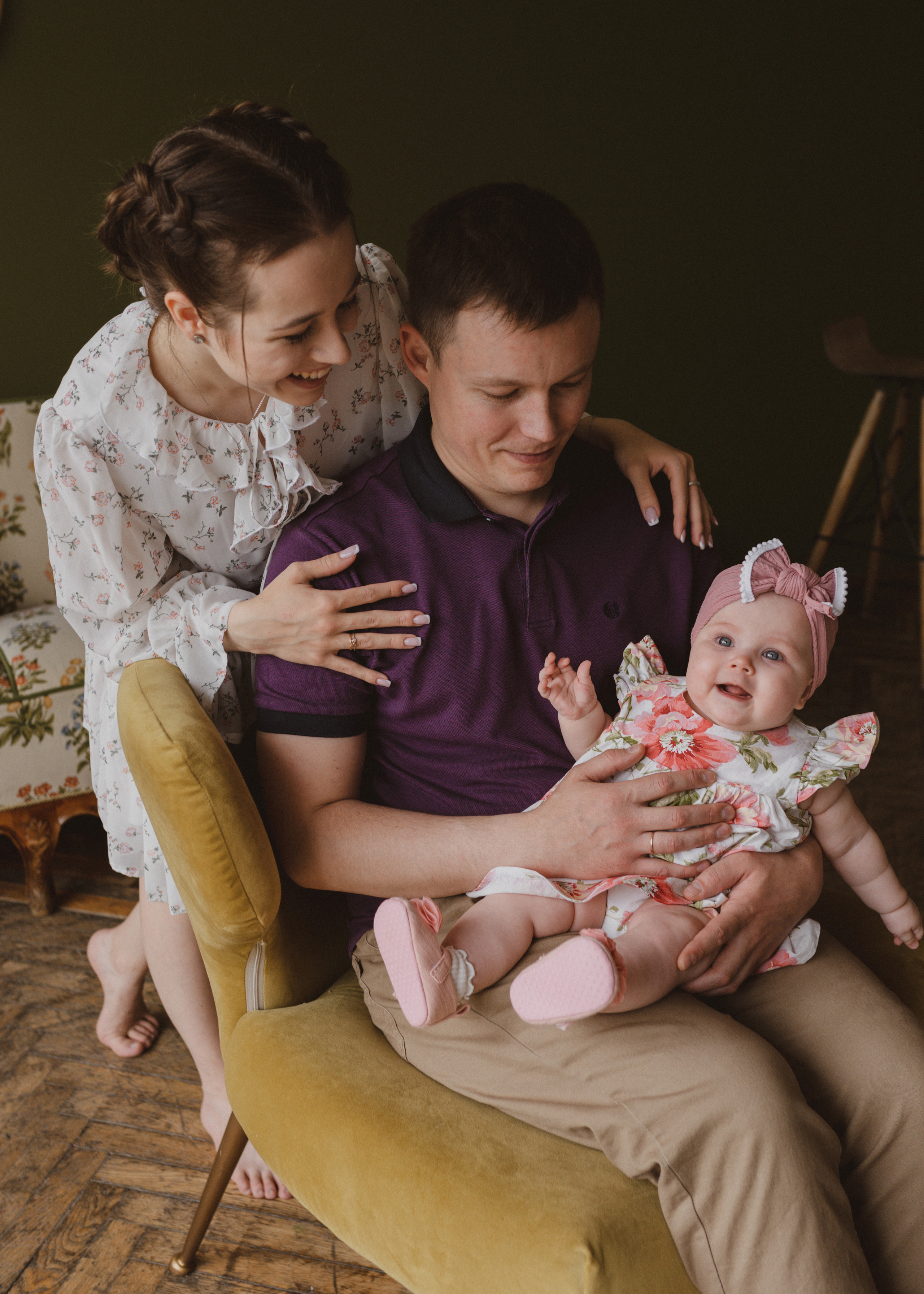 Семейная фотосессия в студии в Москве, семейный фотограф Анна Полушина. Свадебный фотограф в Москве Анна Полушина