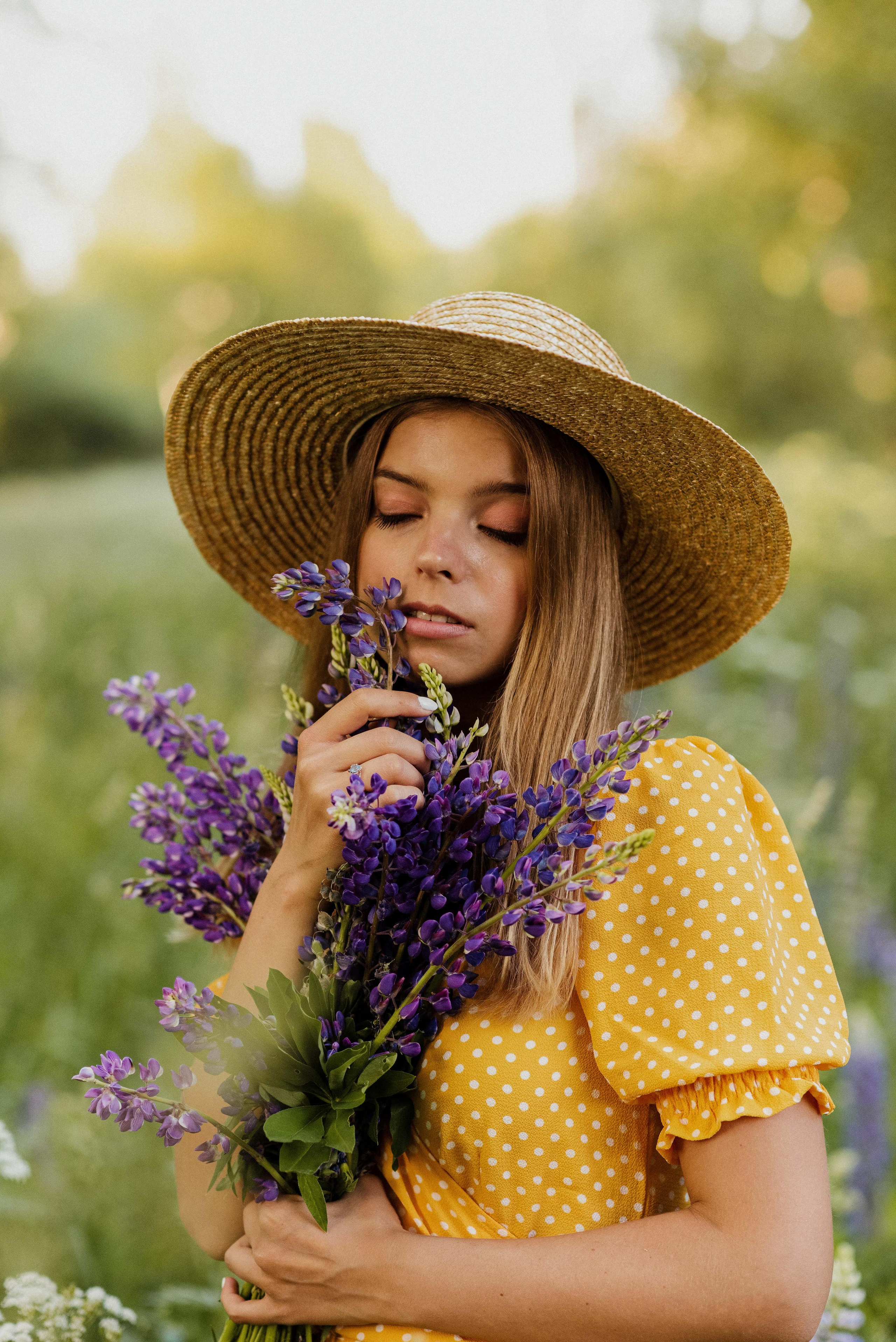 Полина в люпинах. Свадебный фотограф в Москве Анна Полушина