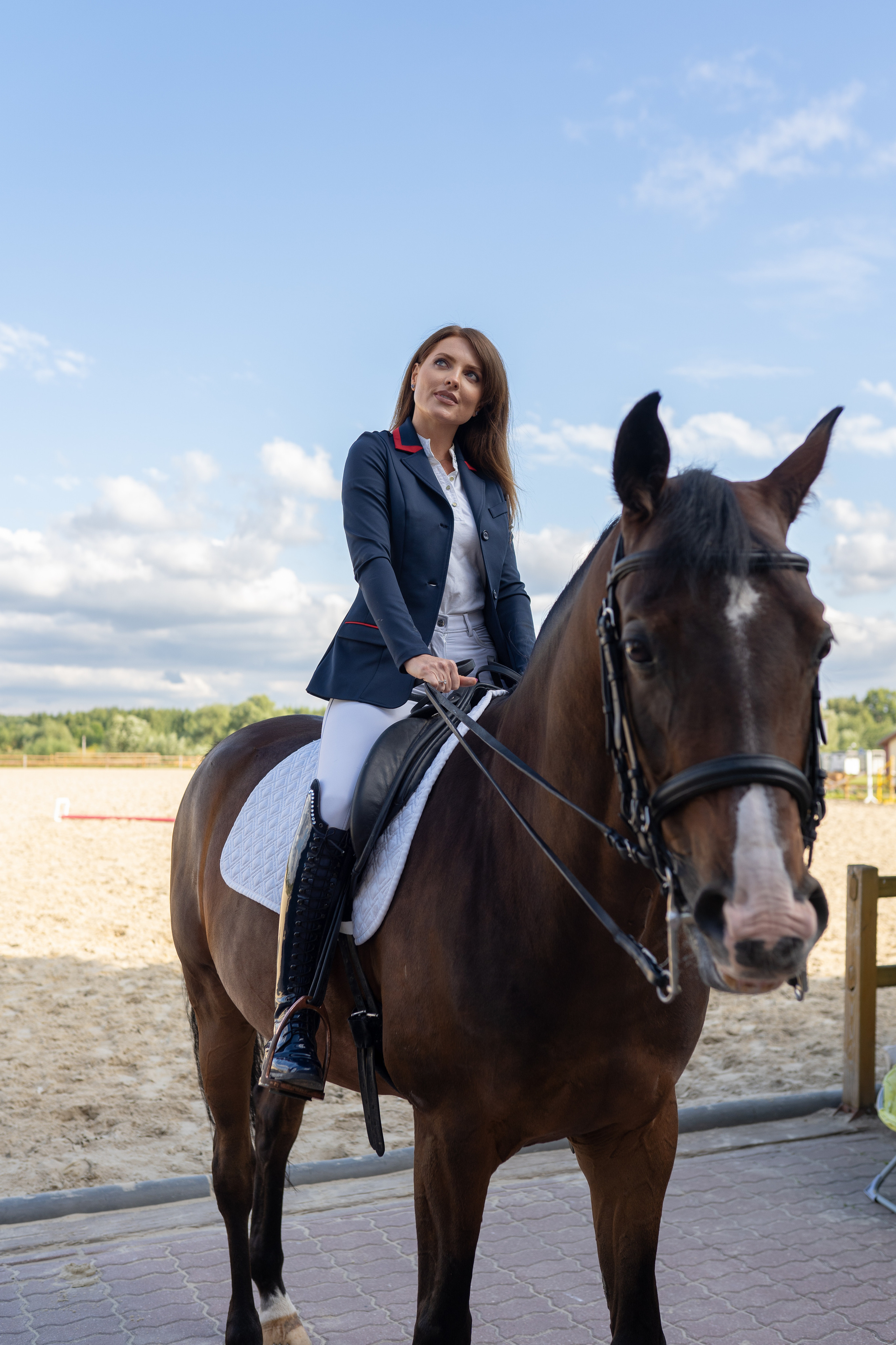 Алена, конный клуб Новый век. Свадебный фотограф в Москве Анна Полушина