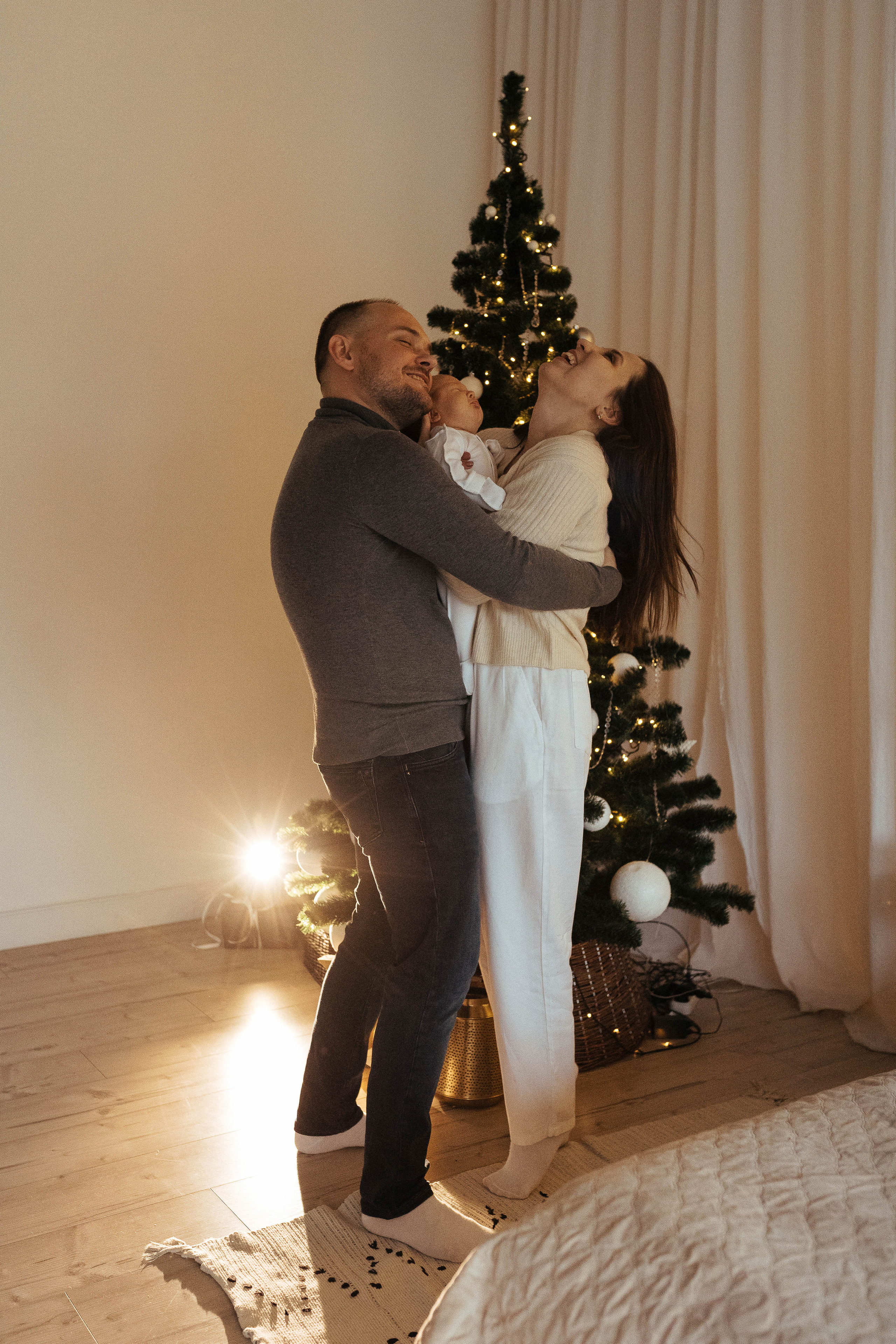 Семейная фотосессия в студии в Москве, семейный фотограф Анна Полушина. Свадебный фотограф в Москве Анна Полушина