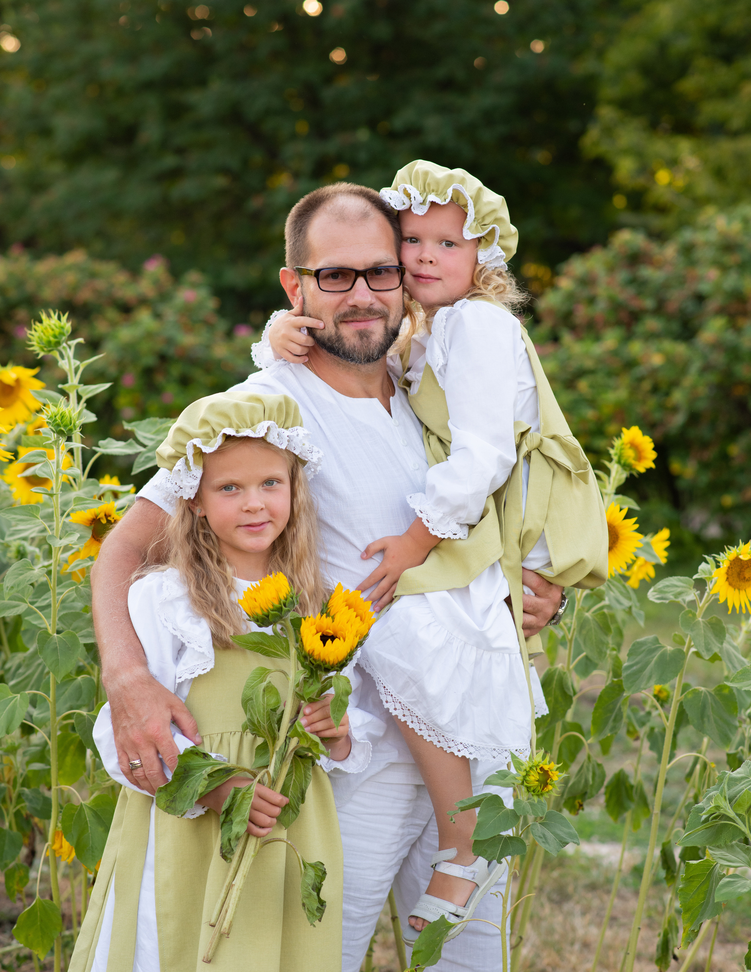 Семейная фотосессия в студии в Москве, семейный фотограф Анна Полушина. Свадебный фотограф в Москве Анна Полушина