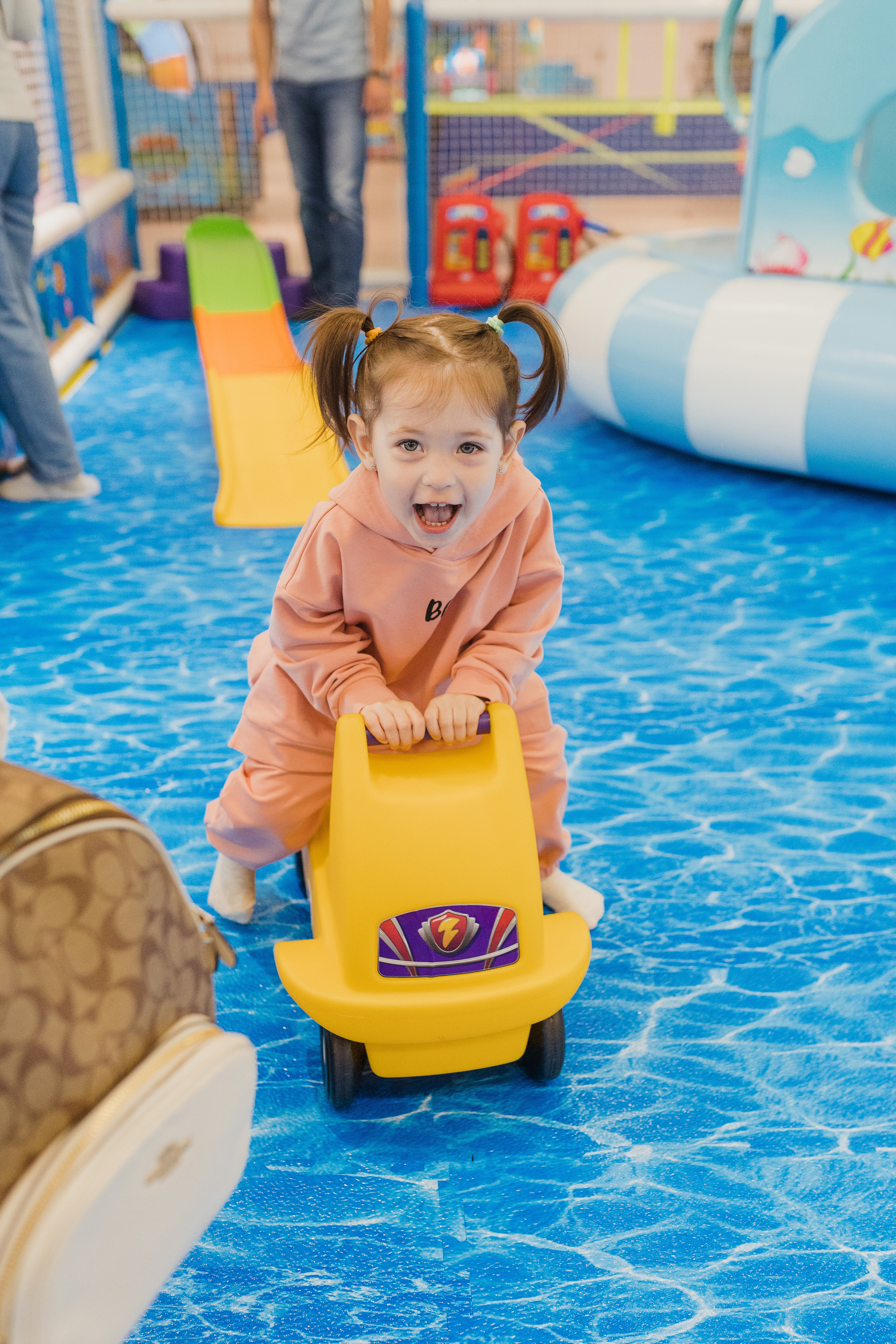 День рождения Яна, ТРК Мари. Свадебный фотограф в Москве Анна Полушина