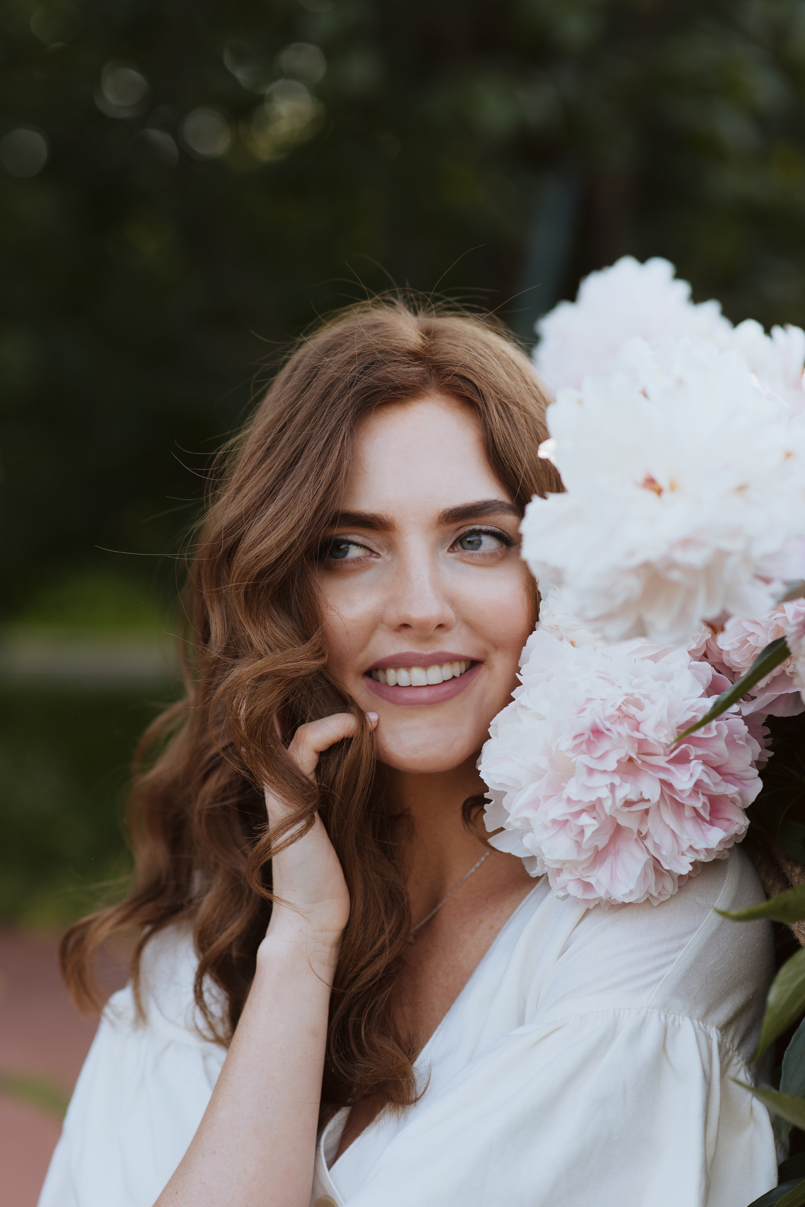 Алена, пионы. Свадебный фотограф в Москве Анна Полушина