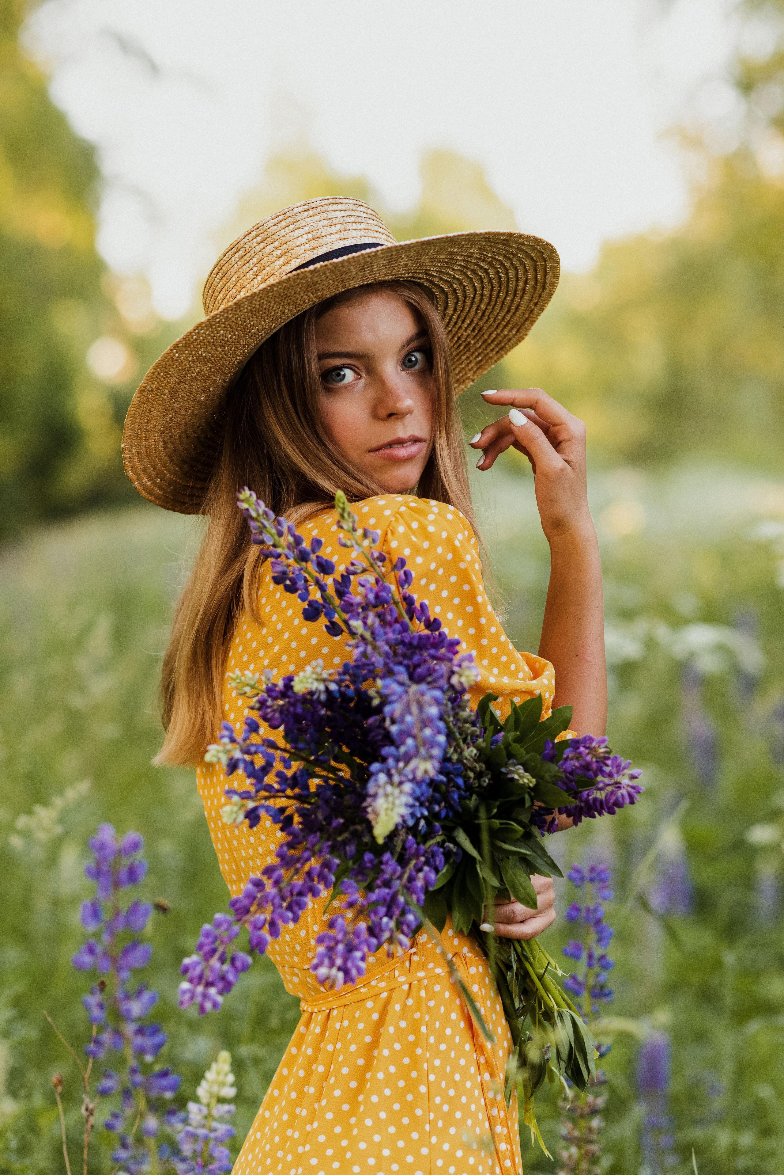 Полина в люпинах. Свадебный фотограф в Москве Анна Полушина