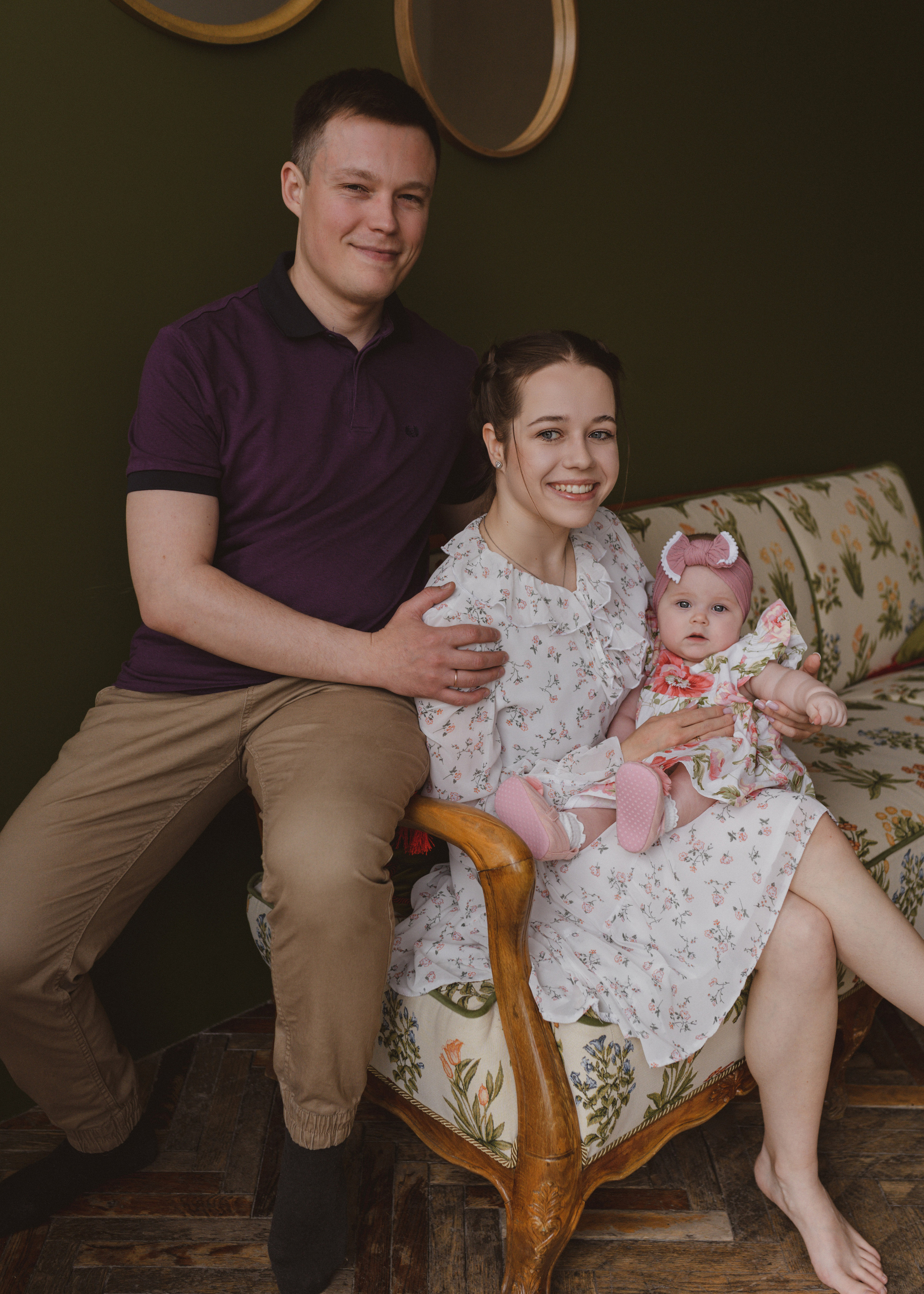 Семейная фотосессия в студии в Москве, семейный фотограф Анна Полушина. Свадебный фотограф в Москве Анна Полушина