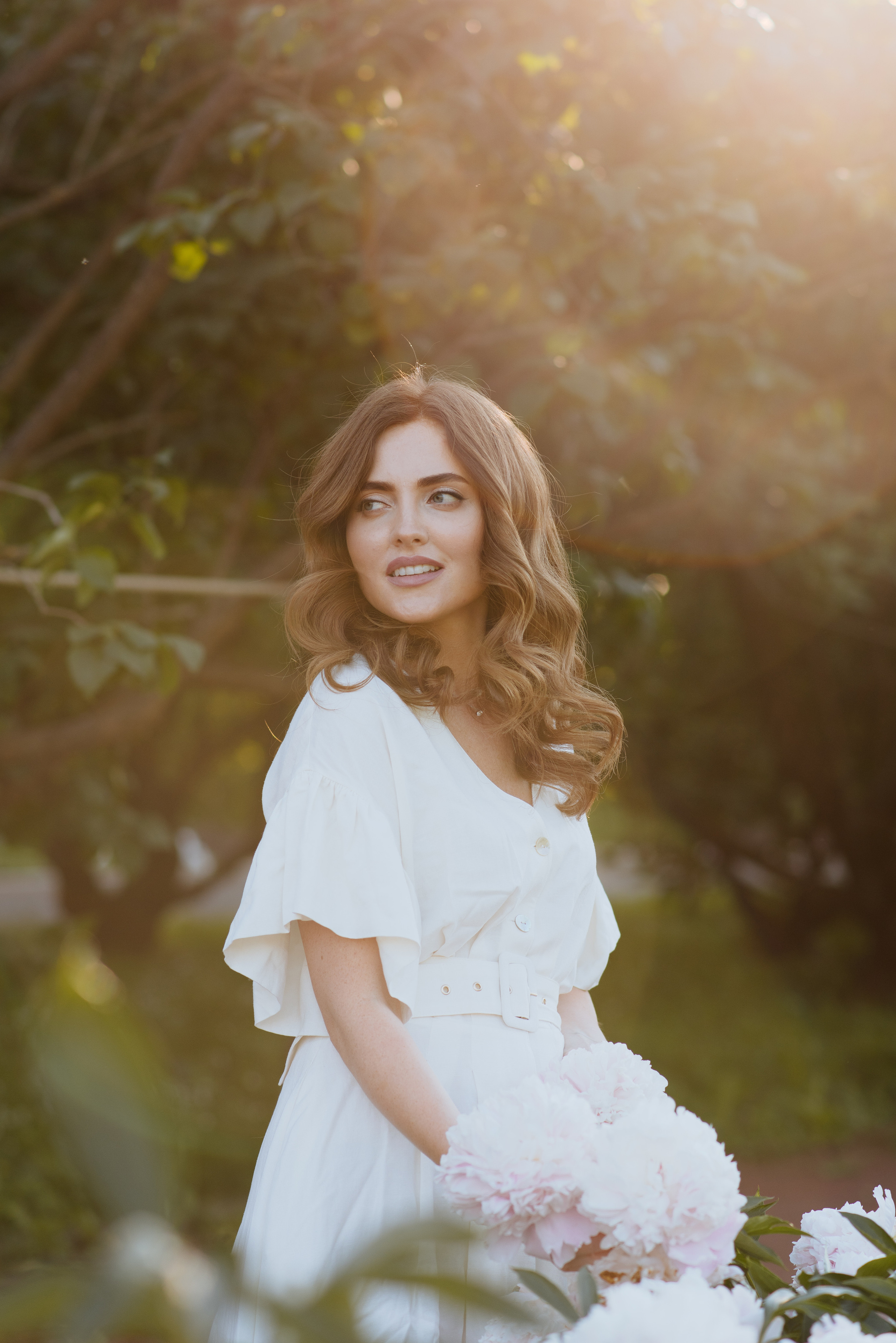 Алена, пионы. Свадебный фотограф в Москве Анна Полушина