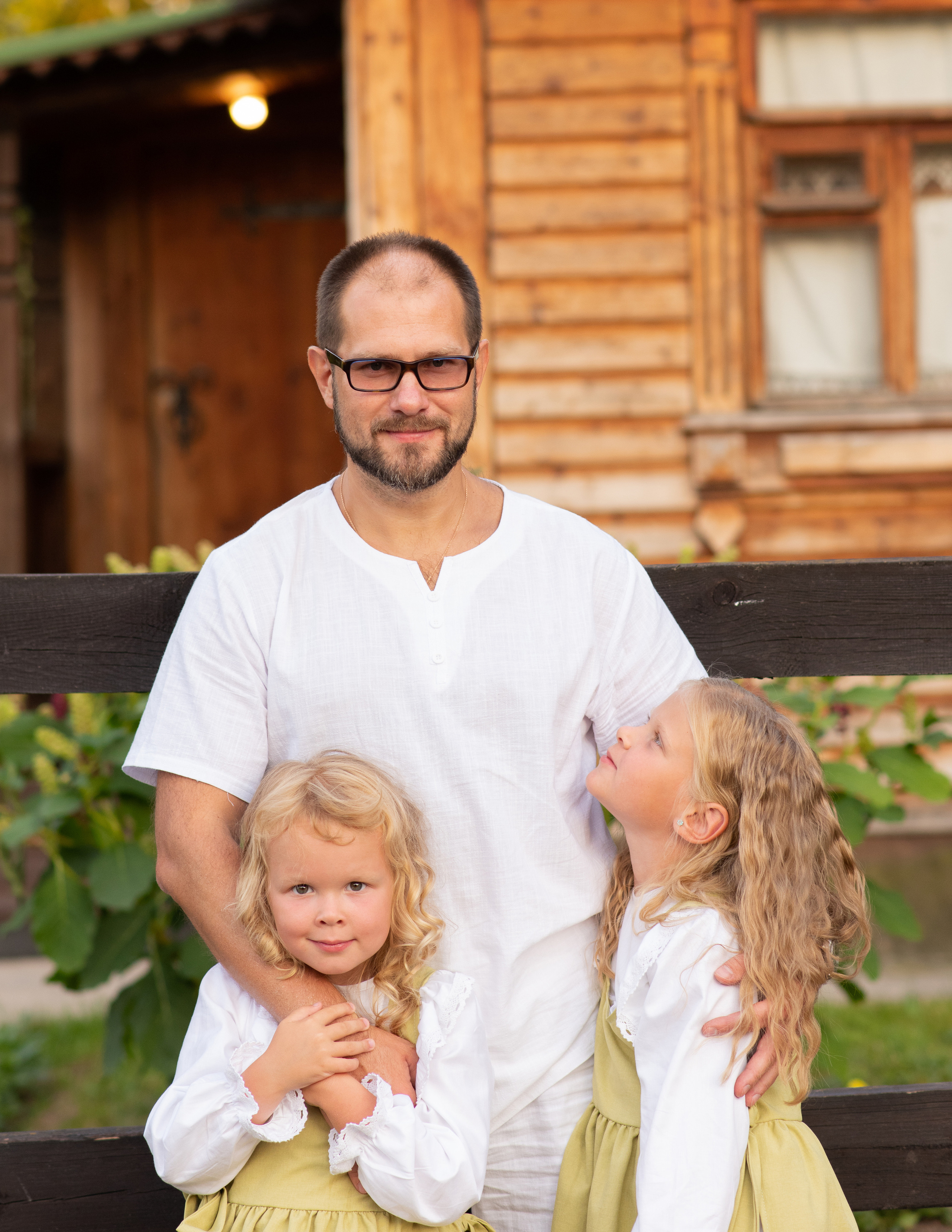 Семейная фотосессия в студии в Москве, семейный фотограф Анна Полушина. Свадебный фотограф в Москве Анна Полушина