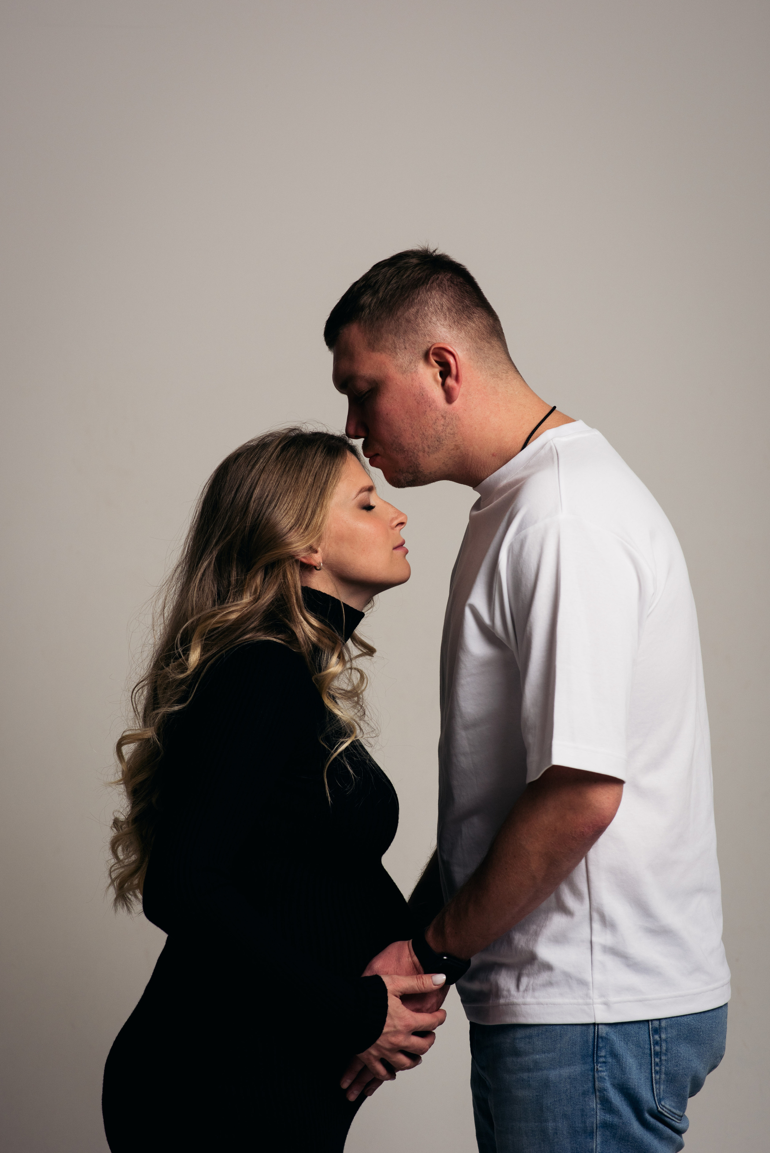 Семейная фотосессия в студии в Москве, семейный фотограф Анна Полушина. Свадебный фотограф в Москве Анна Полушина