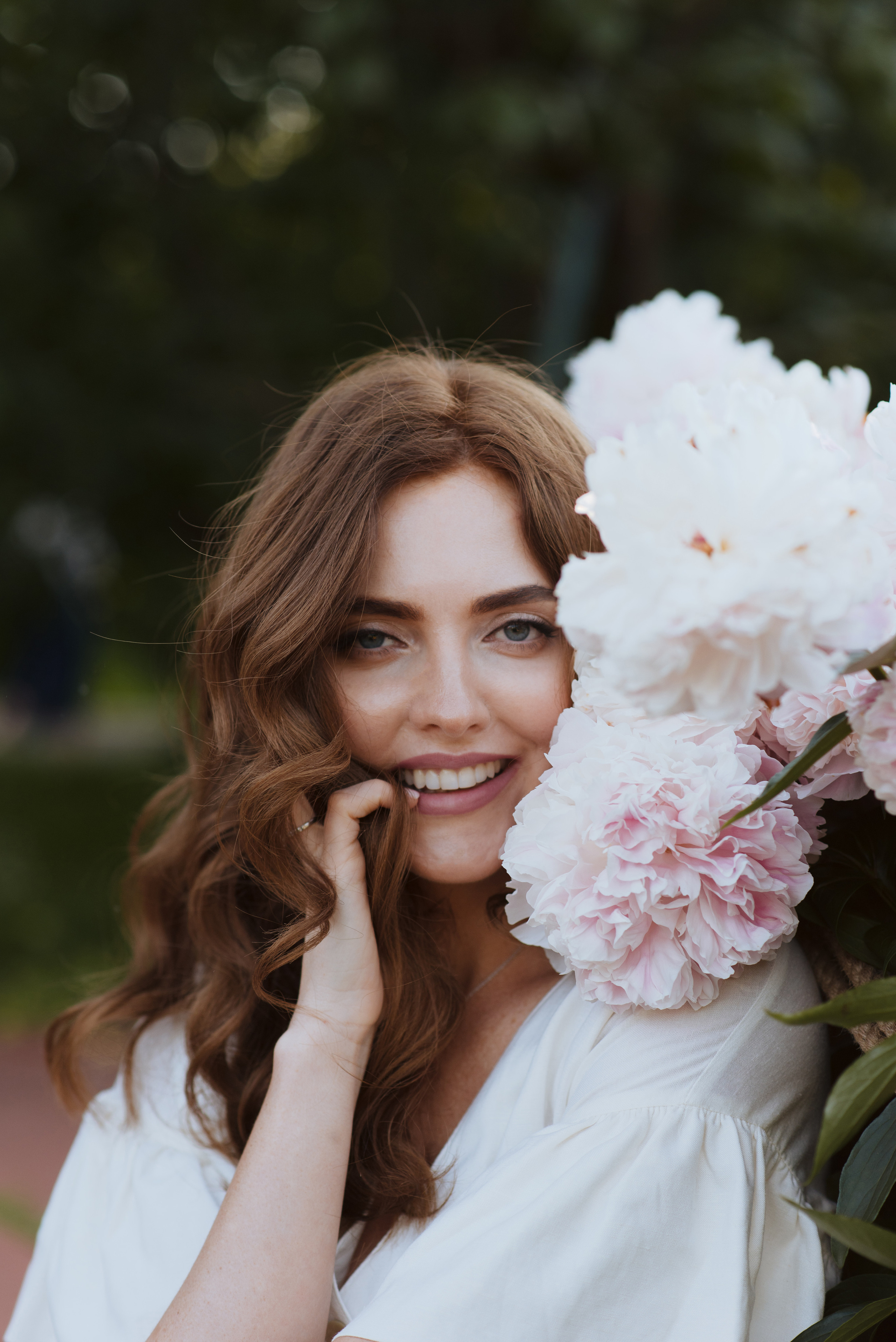 Алена, пионы. Свадебный фотограф в Москве Анна Полушина