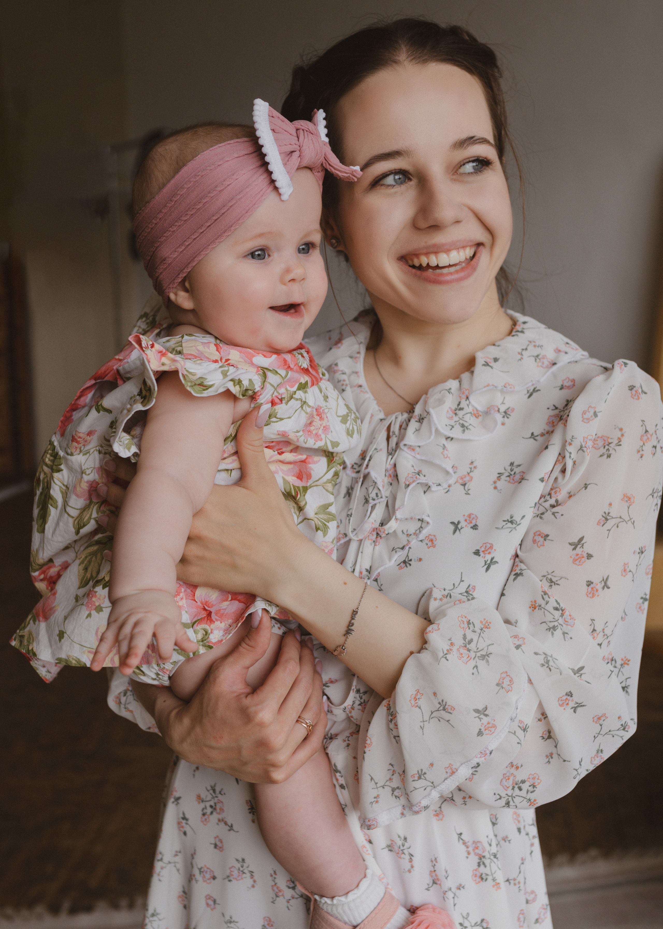 Семейная фотосессия в студии в Москве, семейный фотограф Анна Полушина. Свадебный фотограф в Москве Анна Полушина