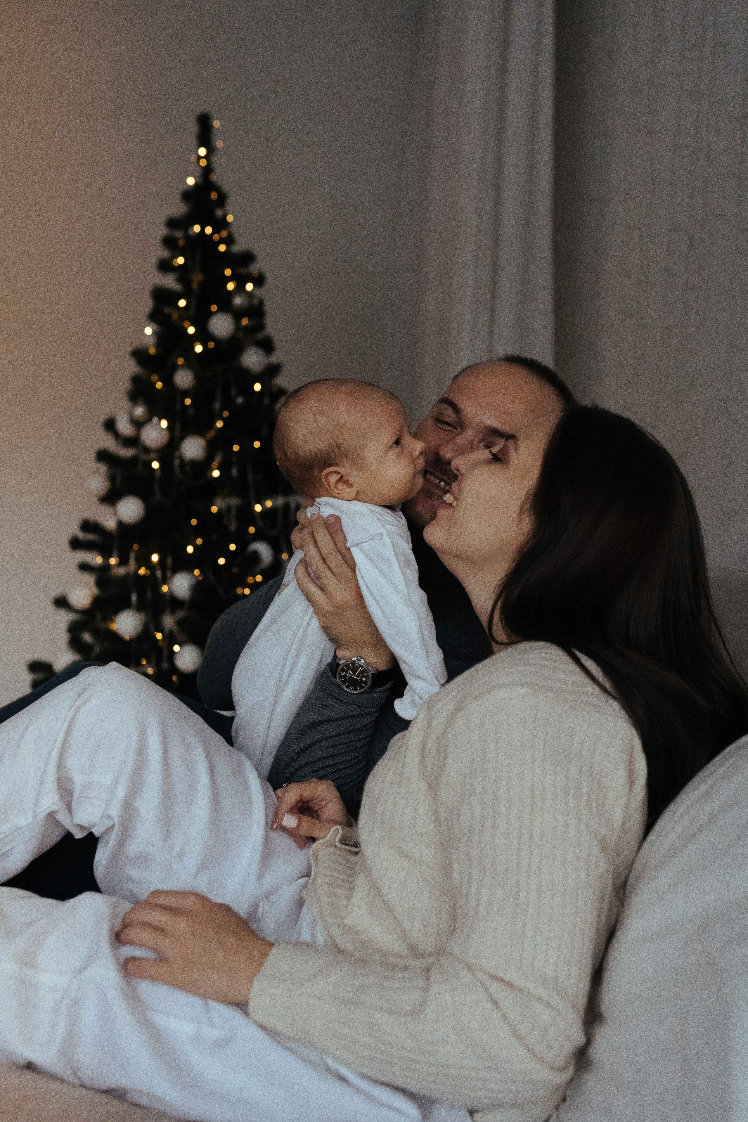 Семейная фотосессия в студии в Москве, семейный фотограф Анна Полушина. Свадебный фотограф в Москве Анна Полушина