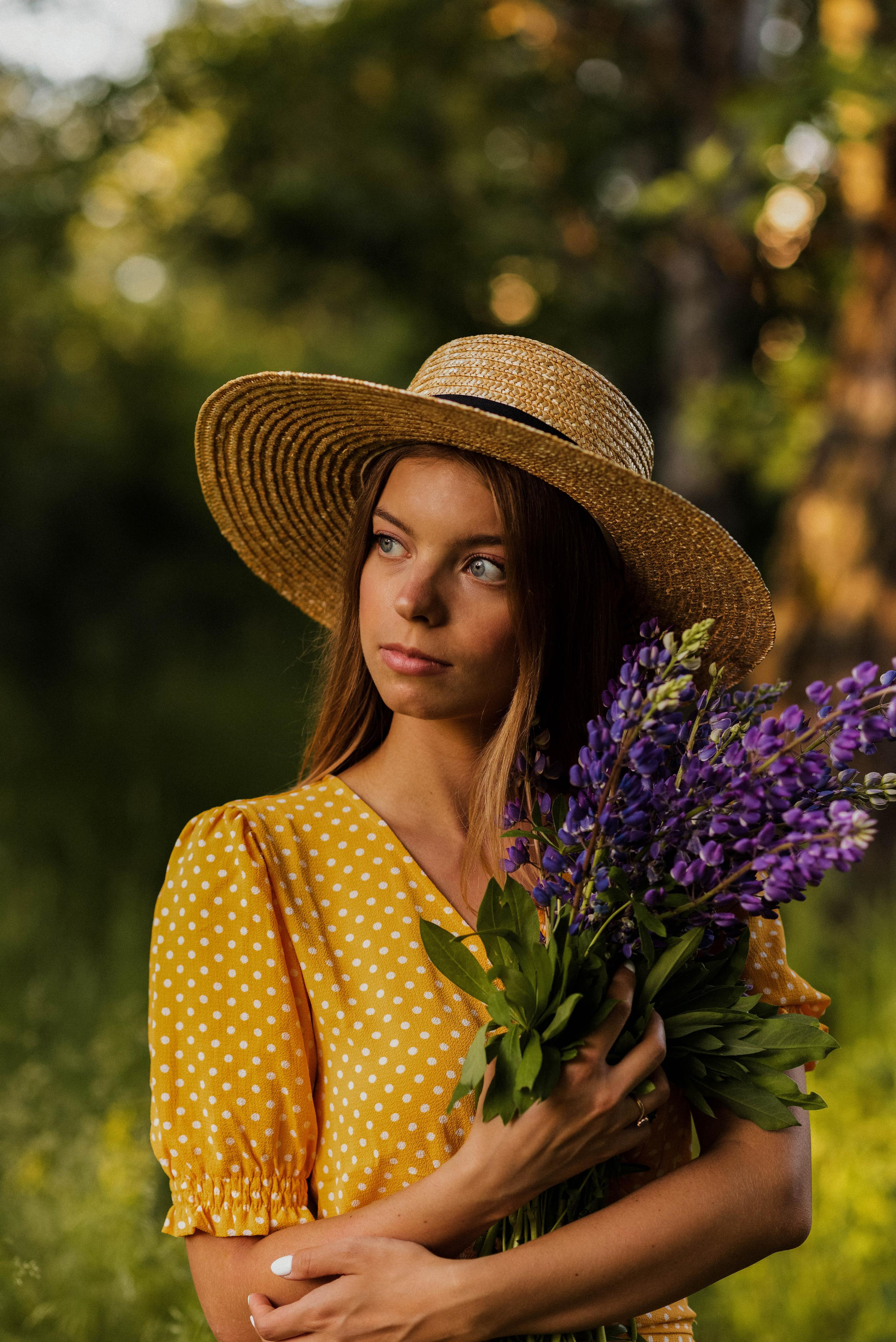 Полина в люпинах. Свадебный фотограф в Москве Анна Полушина
