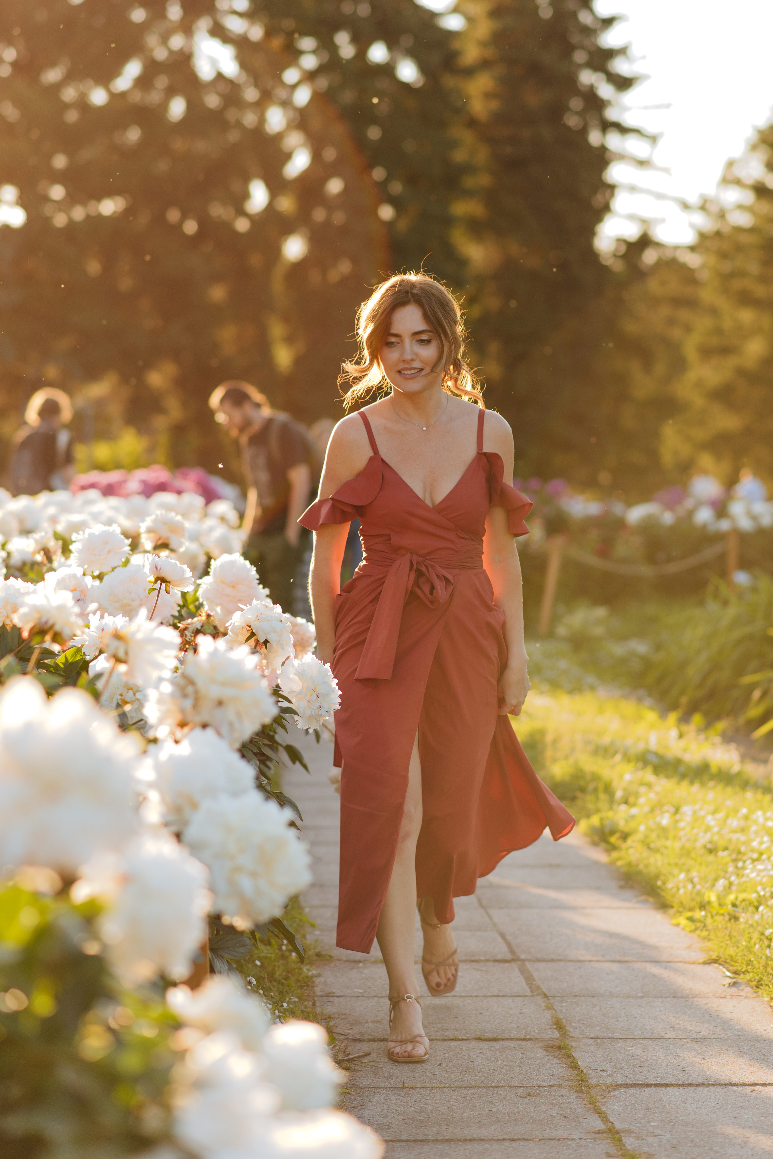 Алена, пионы. Свадебный фотограф в Москве Анна Полушина