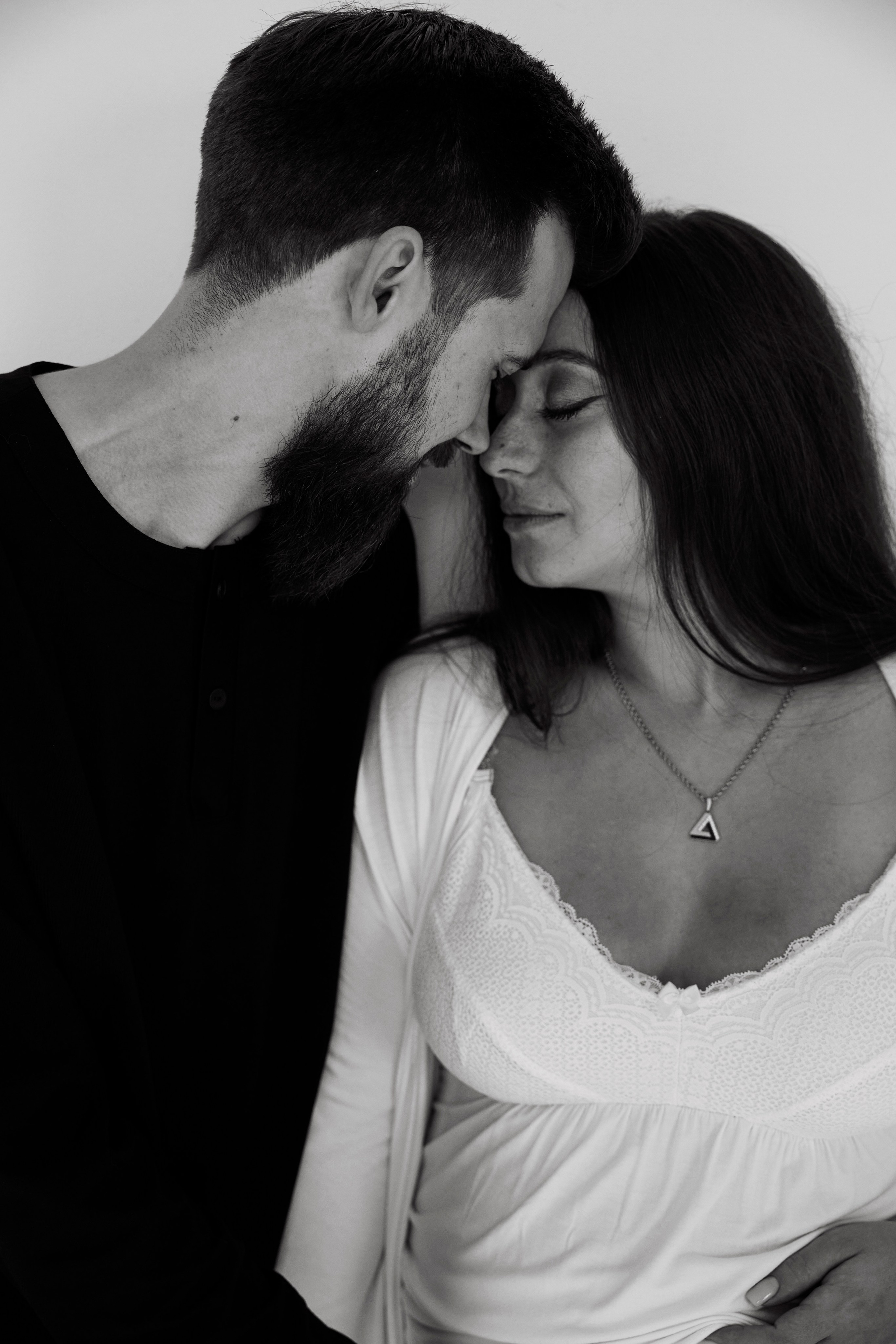 Фотосессия беременности в студии. Портретный, семейный, свадебный фотограф в Магадане — Екатерина Литвин