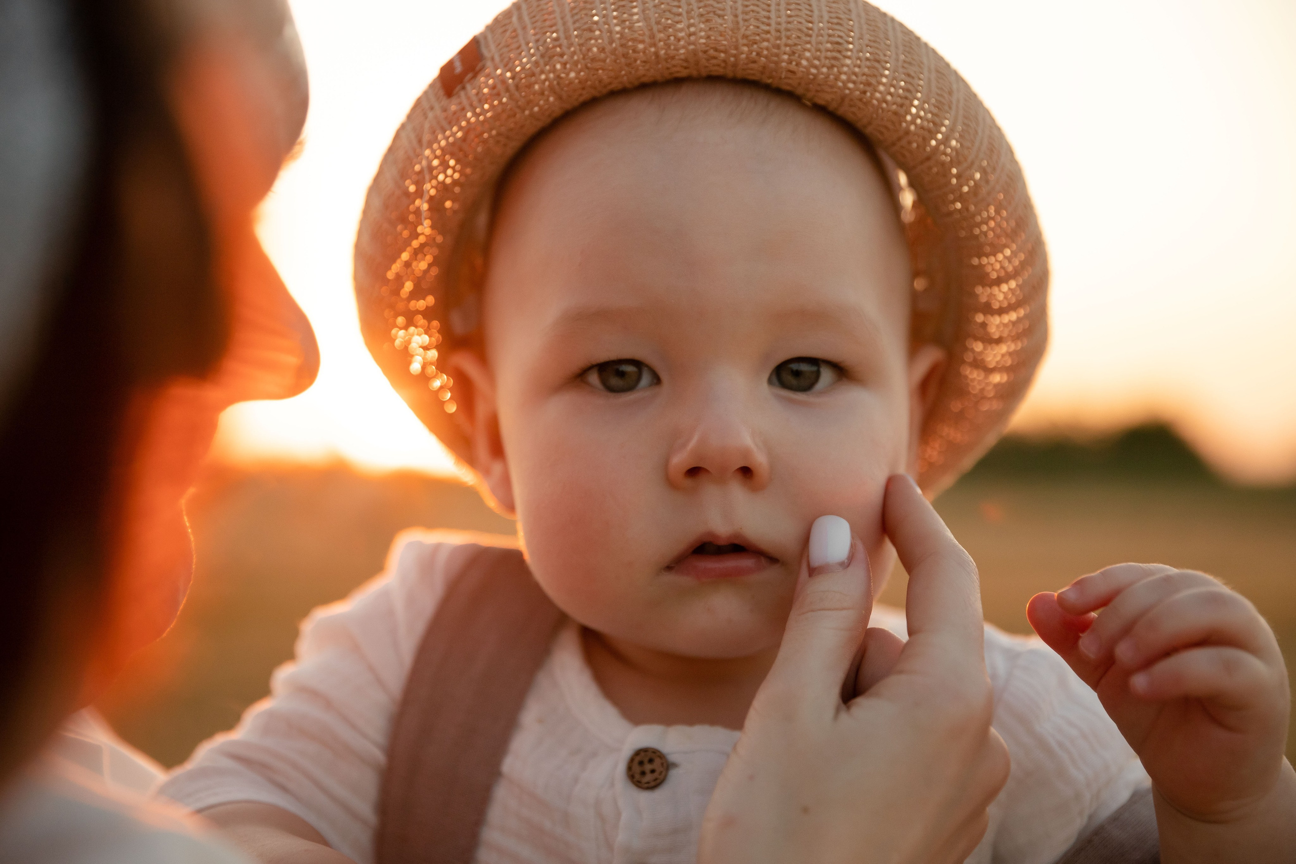 Поле. Лето. Тёплый ветерок. Семейный и свадебный фотограф в Краснодаре. Кристина Ендальцева