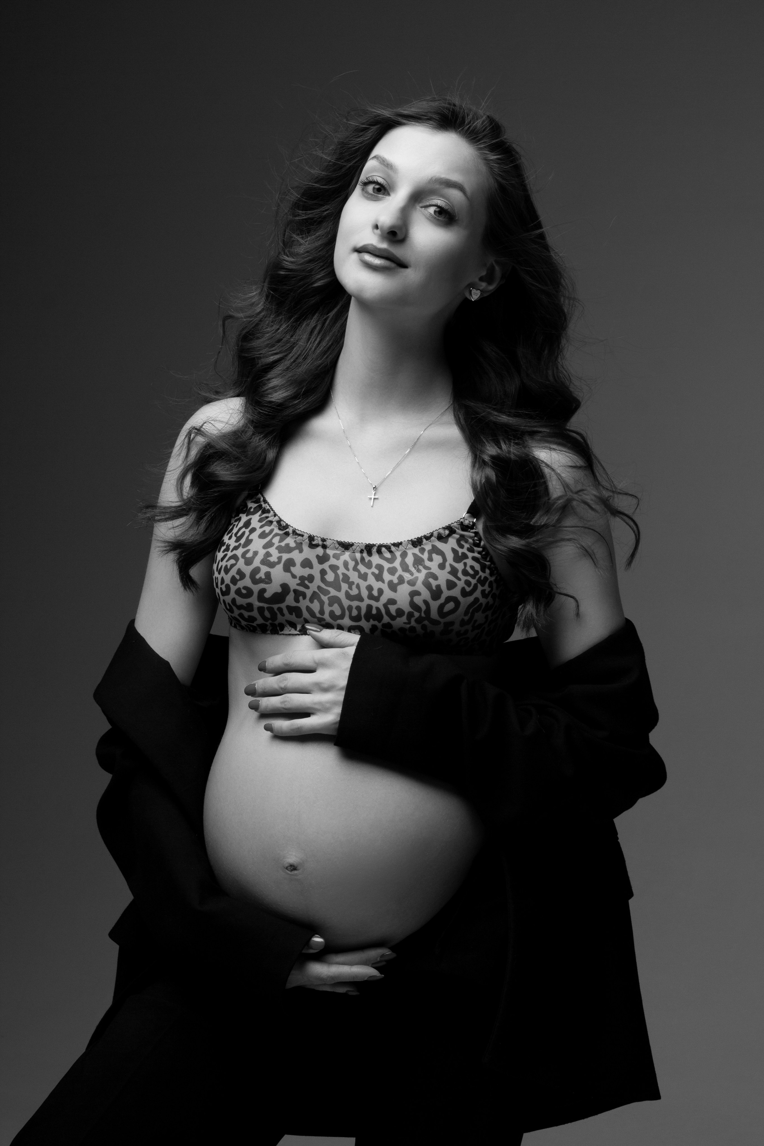 Алёна в ожидании. ФОТОГРАФ ХАБАРОВСК АНАСТАСИЯ РАЧЕНКОВА