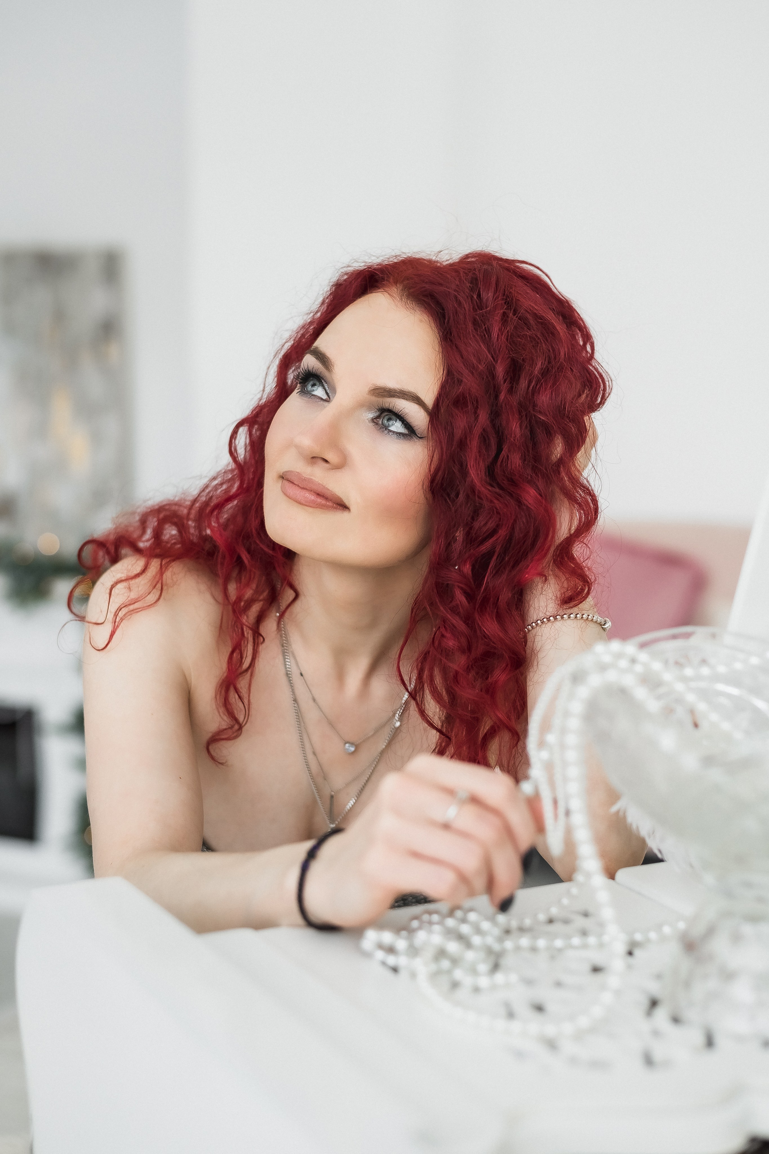 В светлом зале Парфе. КОНТЕНТ |БРЕНД фотограф Санкт-Петербург — Жанна Олтаржевская