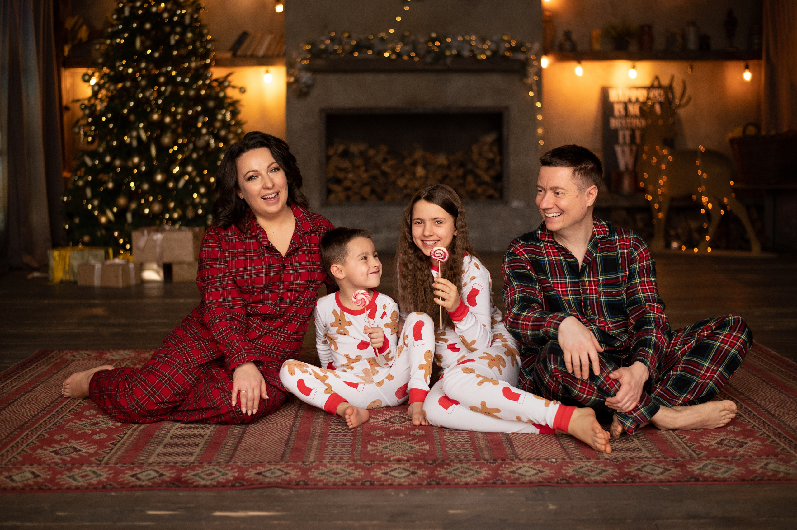 Новогодние съёмки в студии. Семейный и детский фотограф в Москве Анна Оськина