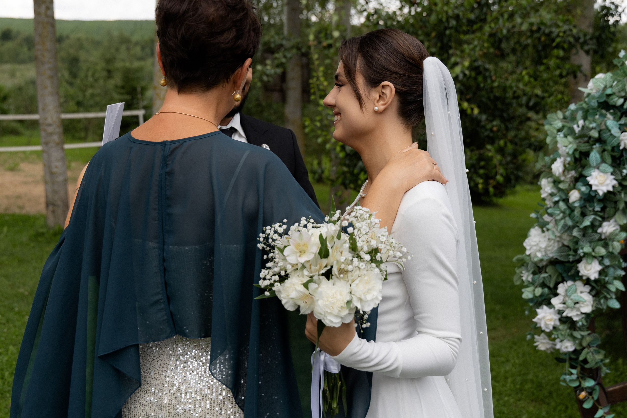 Свадебная фотосессия в агроусадьбе Лабодянка в Минске. Свадебный фотограф в Минске/Беларуси Сергей Спиридонов