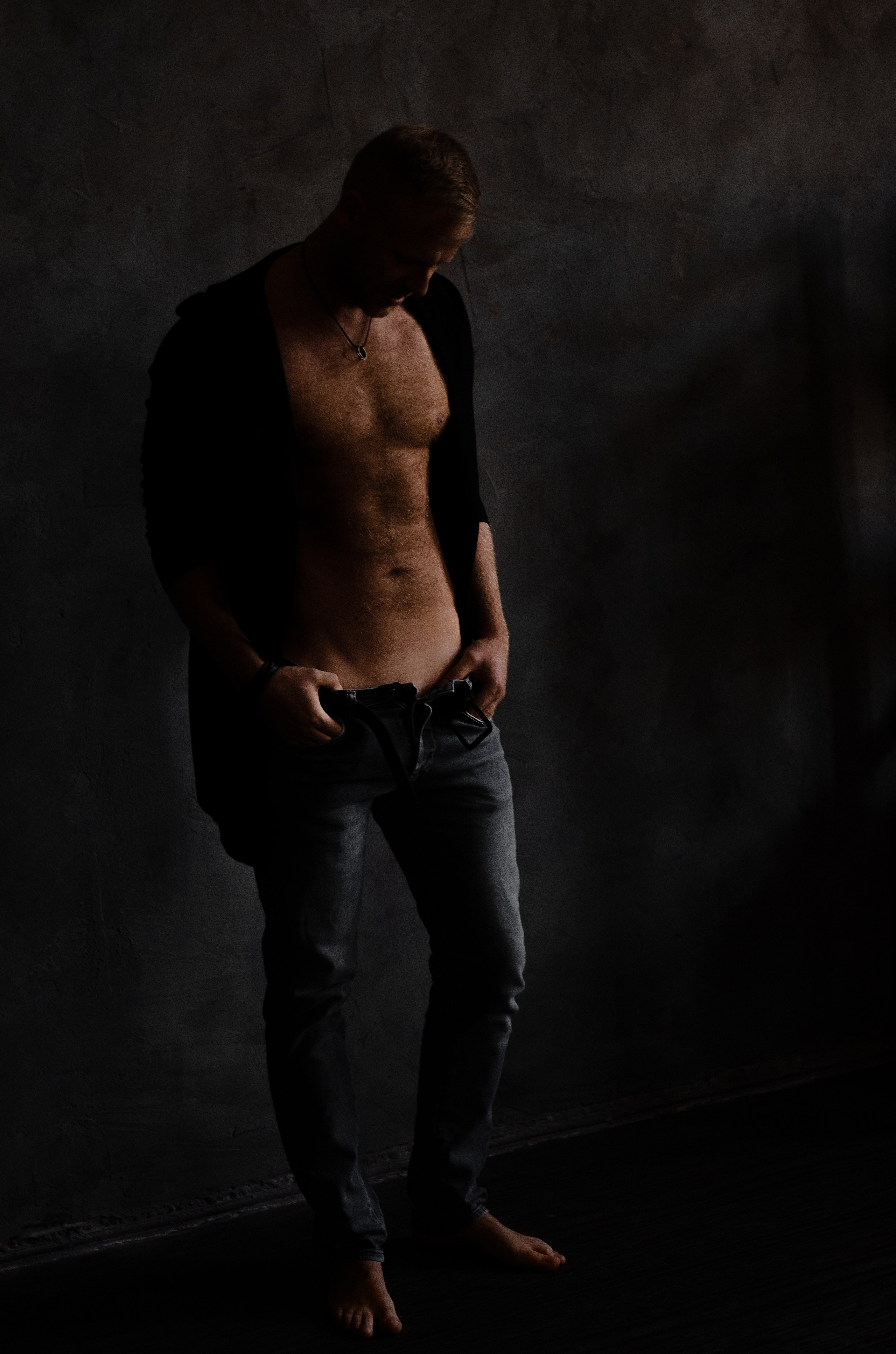 Мужской портрет портфолио. Будуарный / Ню Фотограф Наталья Шевченко Минск